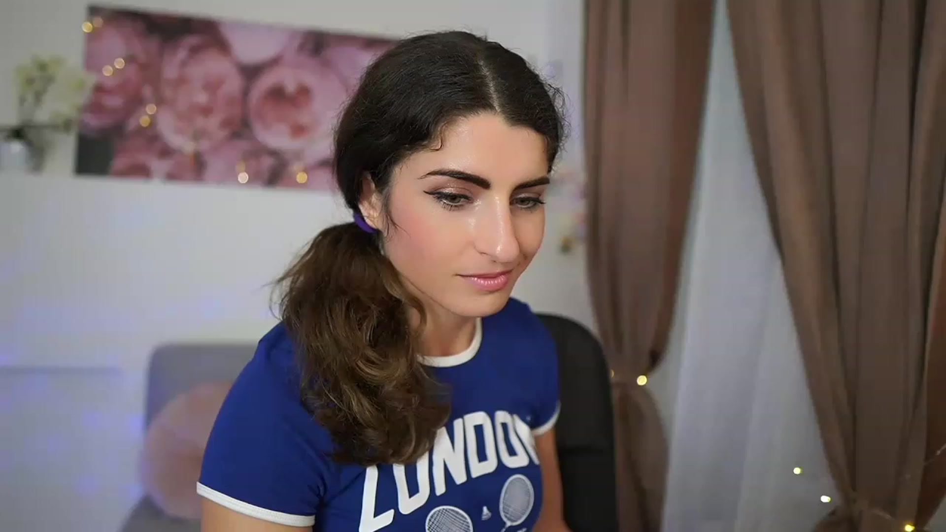 Gallery image thumbnail from EVA__LOVIA_'s myfreecams stream on, 05/20/2023, 17:15 image 18 of 20