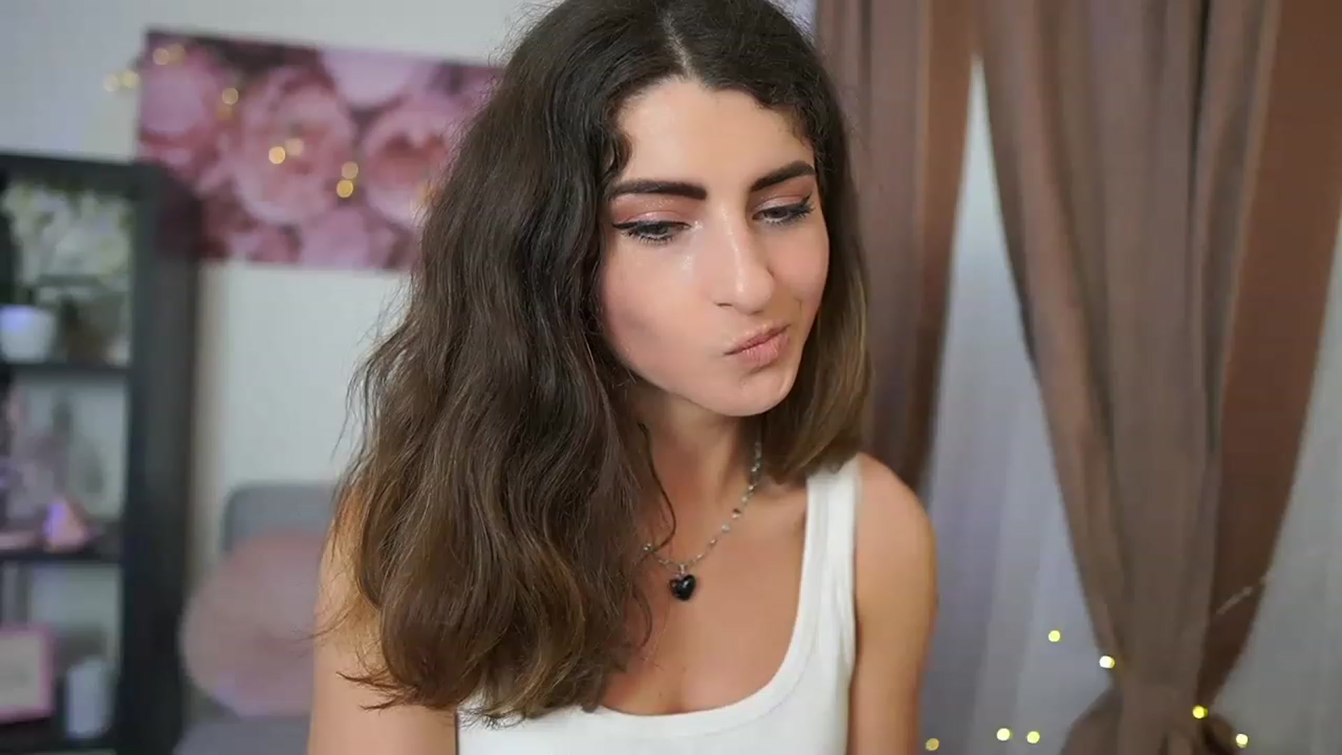 Gallery image thumbnail from EVA__LOVIA_'s myfreecams stream on, 05/25/2023, 09:39 image 13 of 20