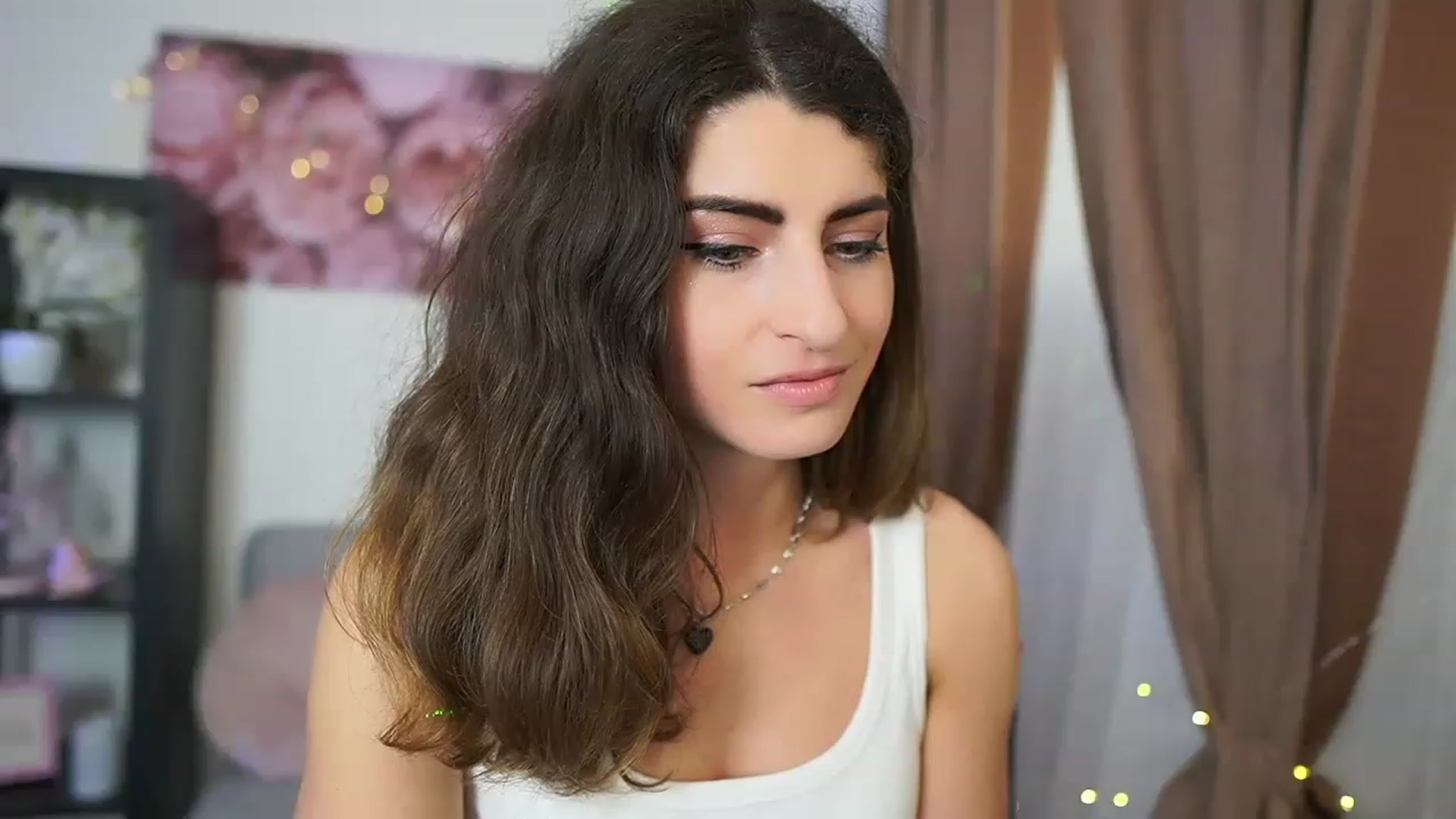 Gallery image thumbnail from EVA__LOVIA_'s myfreecams stream on, 05/25/2023, 09:39 image 4 of 20
