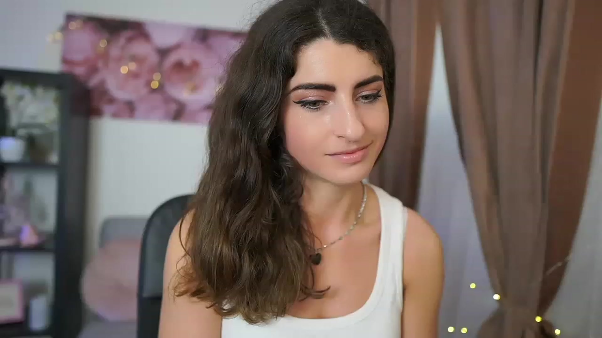 Gallery image thumbnail from EVA__LOVIA_'s myfreecams stream on, 05/25/2023, 09:39 image 20 of 20