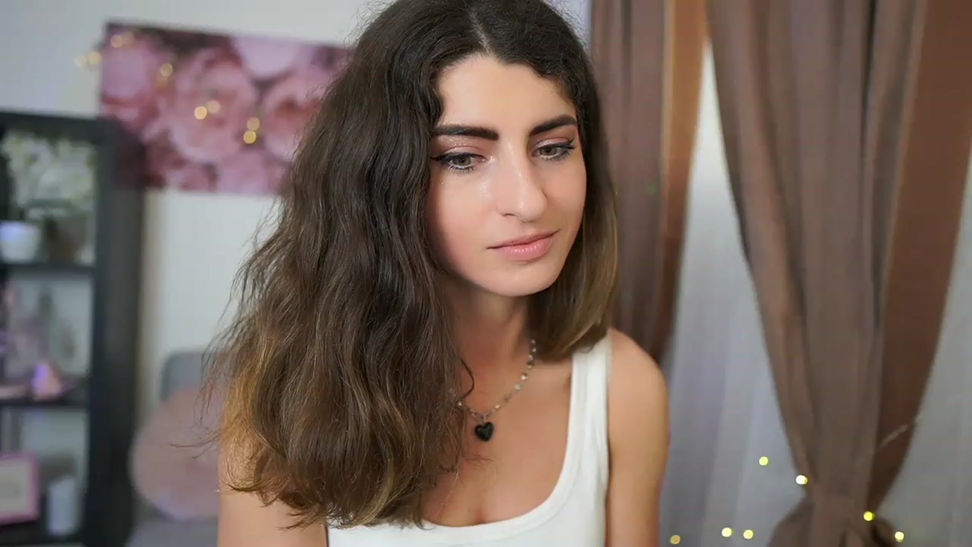Gallery image thumbnail from EVA__LOVIA_'s myfreecams stream on, 05/25/2023, 09:39 image 16 of 20