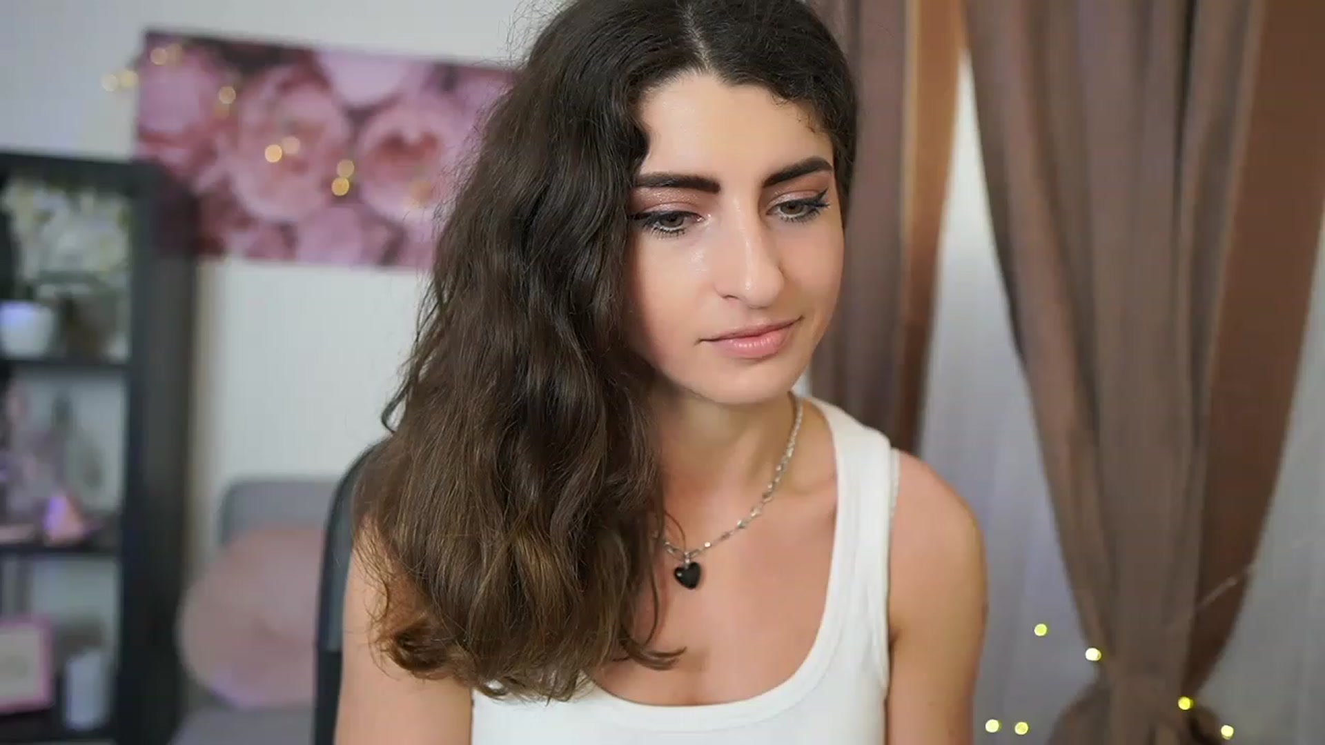 Gallery image thumbnail from EVA__LOVIA_'s myfreecams stream on, 05/25/2023, 09:39 image 18 of 20