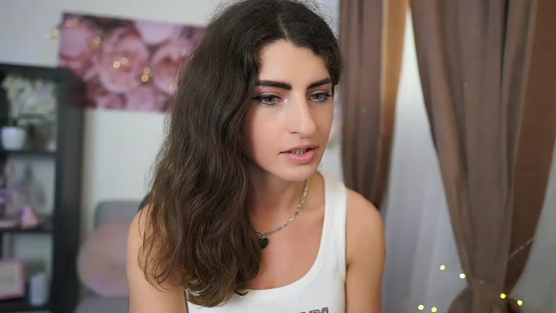 Gallery image thumbnail from EVA__LOVIA_'s myfreecams stream on, 05/25/2023, 13:13 image 2 of 20