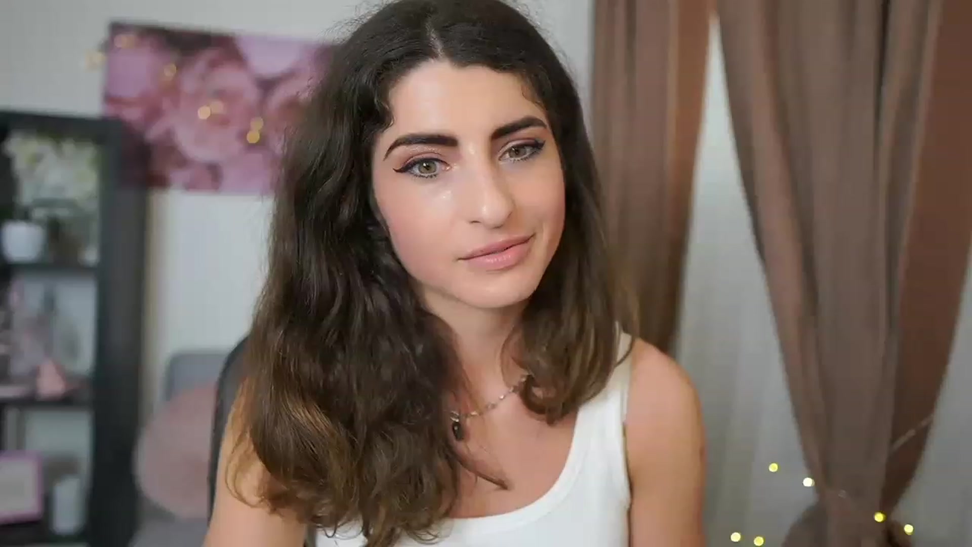 Gallery image thumbnail from EVA__LOVIA_'s myfreecams stream on, 05/25/2023, 13:13 image 18 of 20