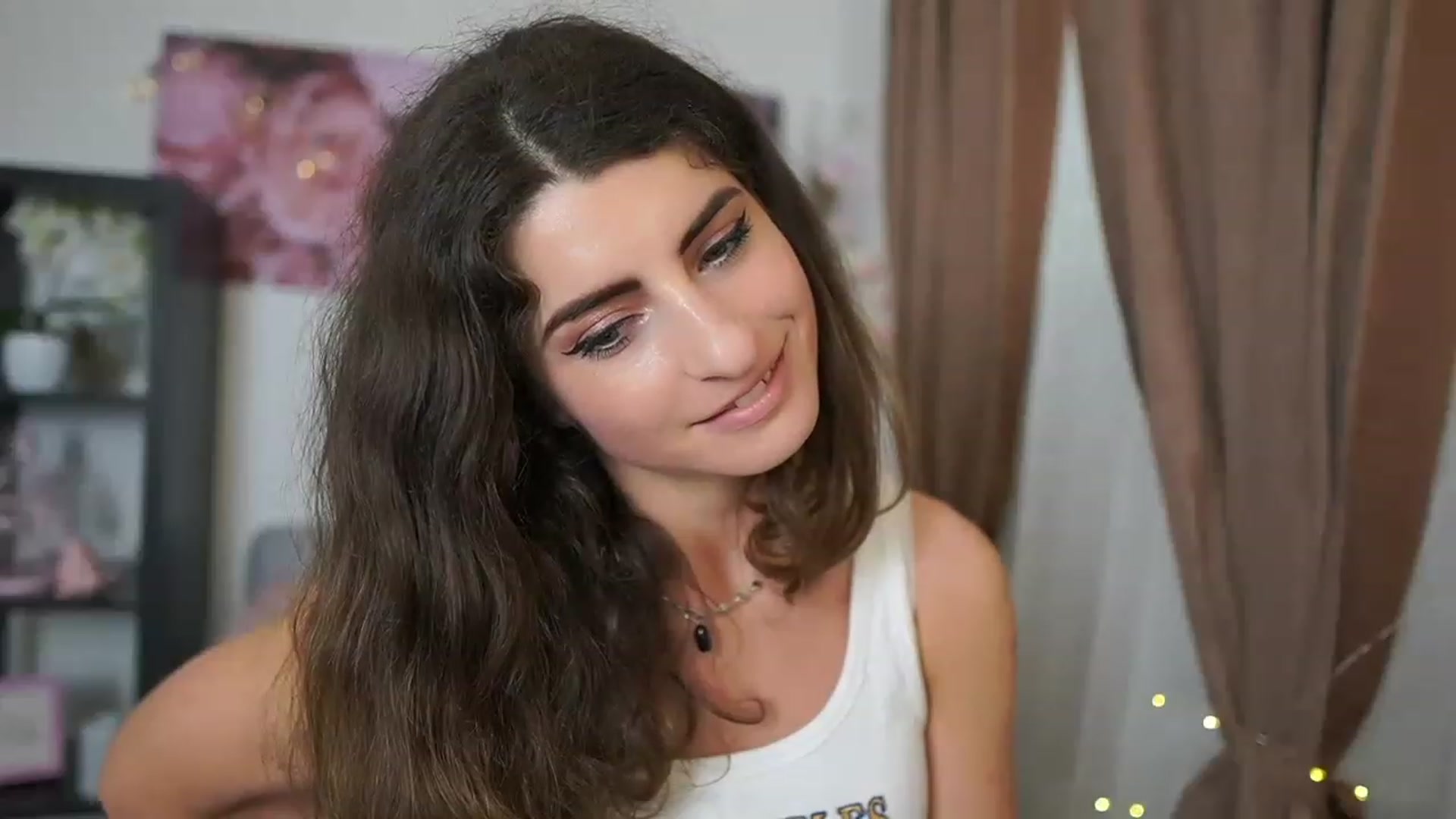 Gallery image thumbnail from EVA__LOVIA_'s myfreecams stream on, 05/25/2023, 13:13 image 19 of 20