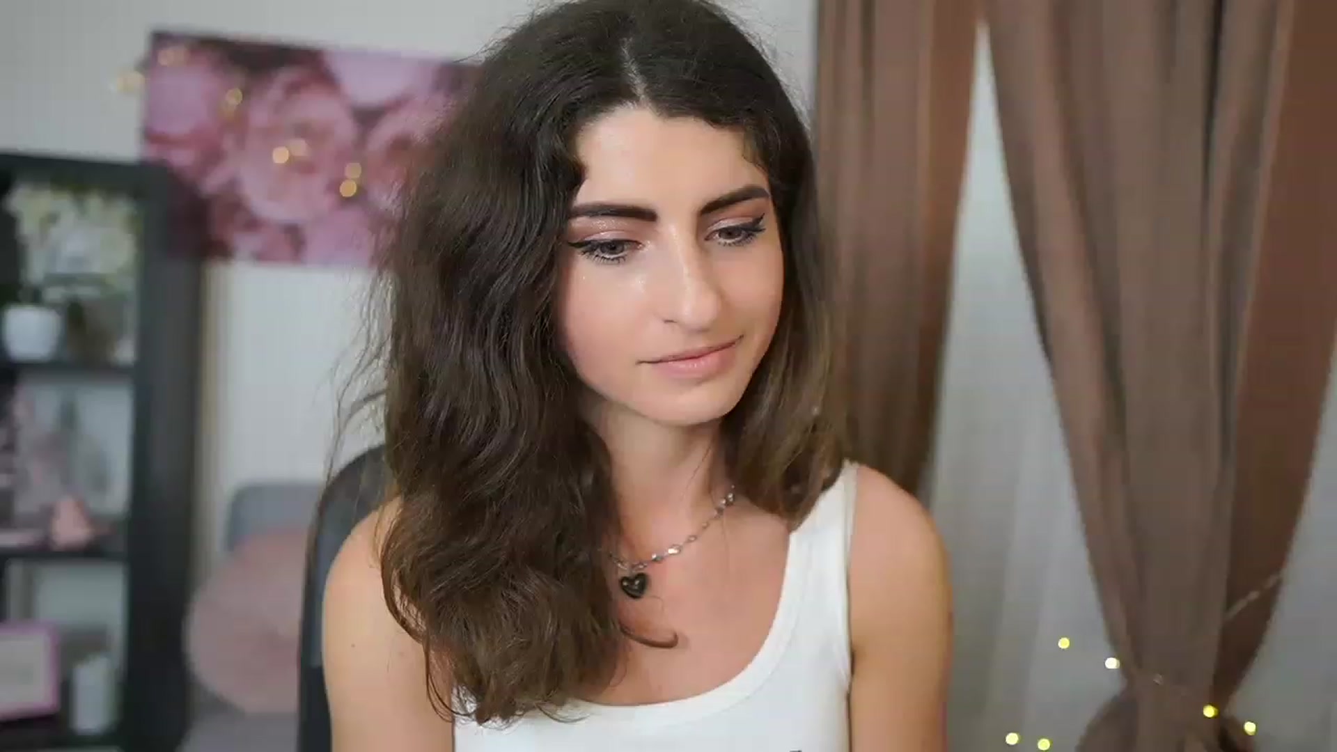 Gallery image thumbnail from EVA__LOVIA_'s myfreecams stream on, 05/25/2023, 13:13 image 20 of 20