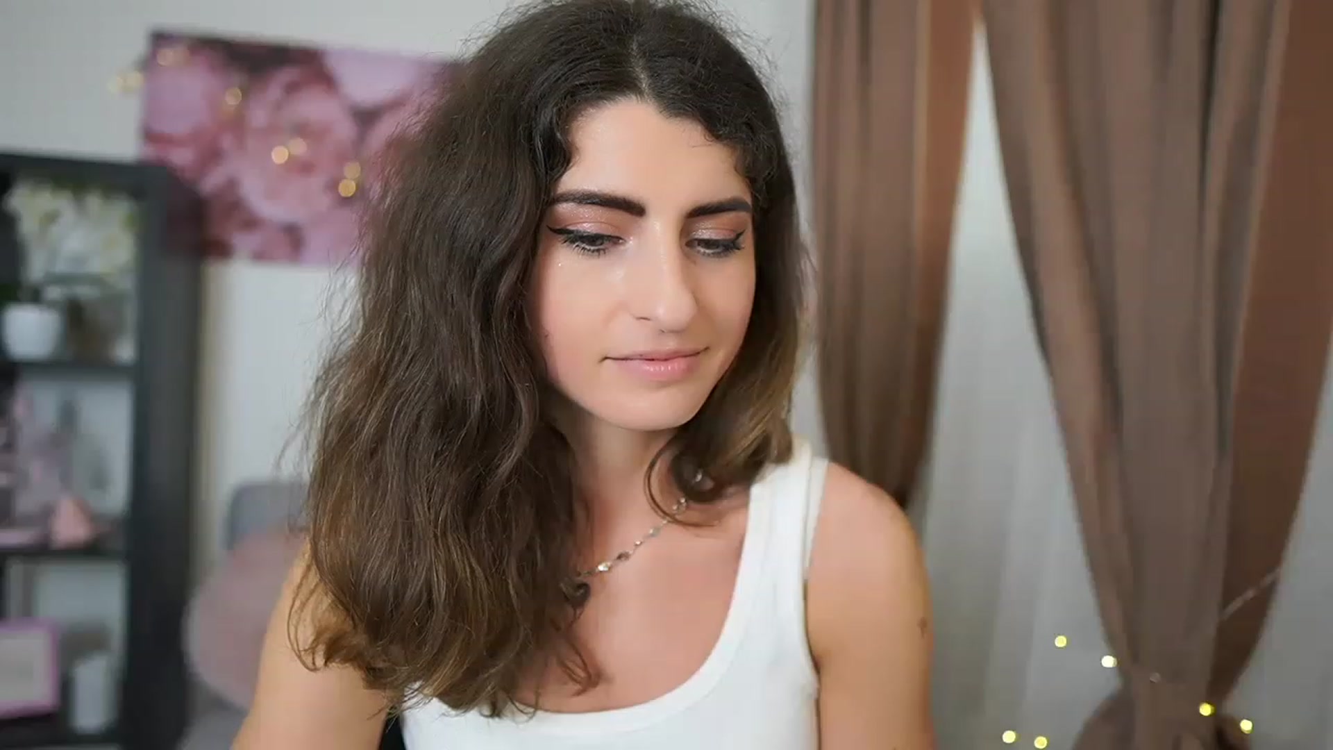 Gallery image thumbnail from EVA__LOVIA_'s myfreecams stream on, 05/25/2023, 13:13 image 15 of 20