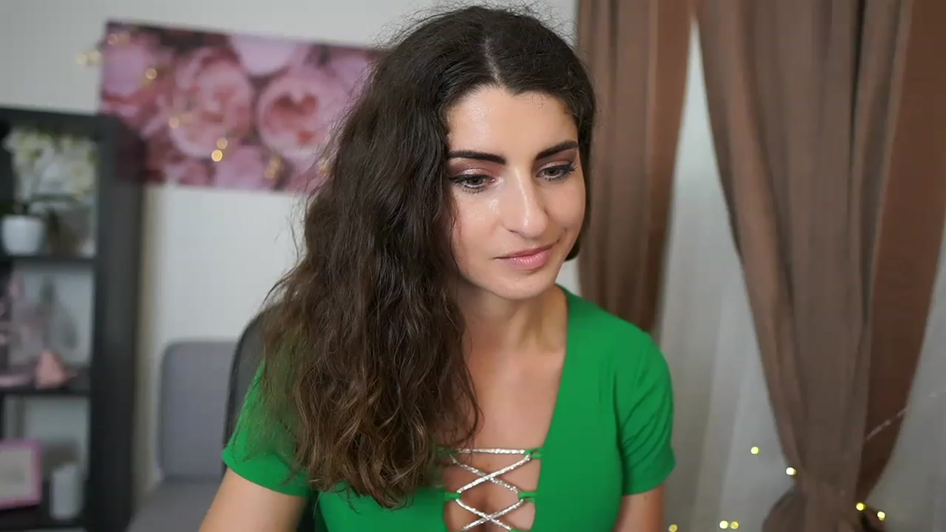 Gallery image thumbnail from EVA__LOVIA_'s myfreecams stream on, 05/26/2023, 12:45 image 18 of 20