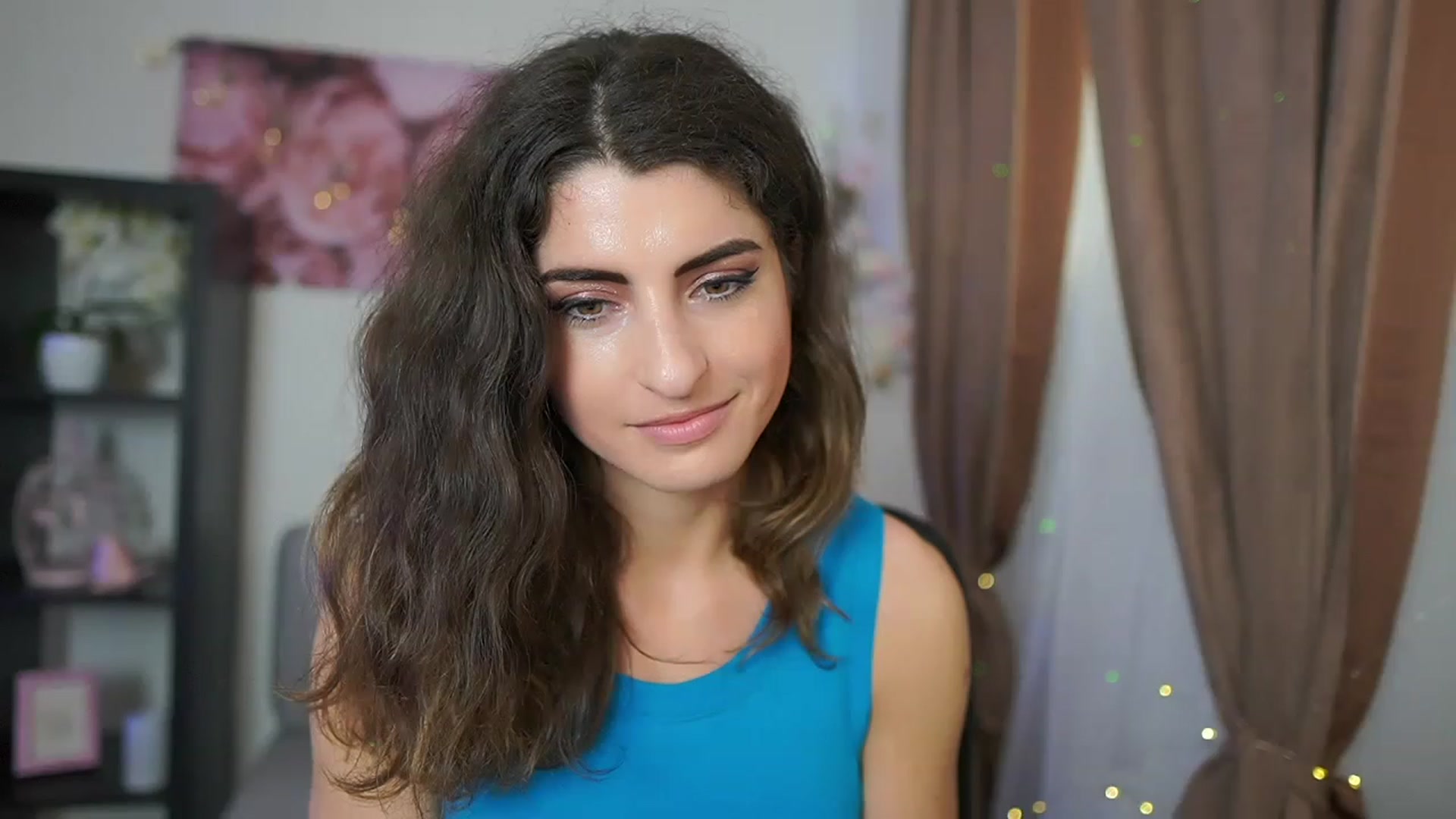 Gallery image thumbnail from EVA__LOVIA_'s myfreecams stream on, 06/01/2023, 10:01 image 16 of 20