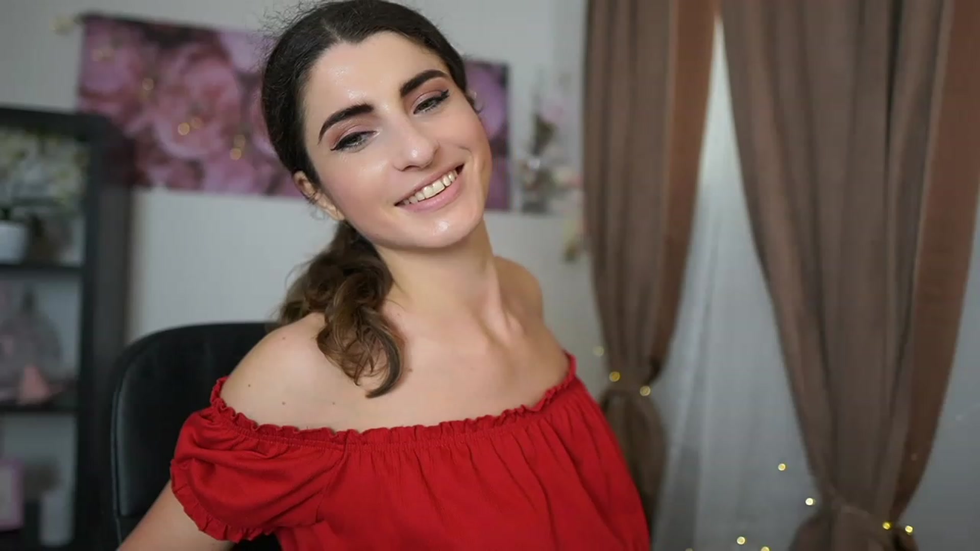 Gallery image thumbnail from EVA__LOVIA_'s myfreecams stream on, 06/03/2023, 13:09 image 10 of 20