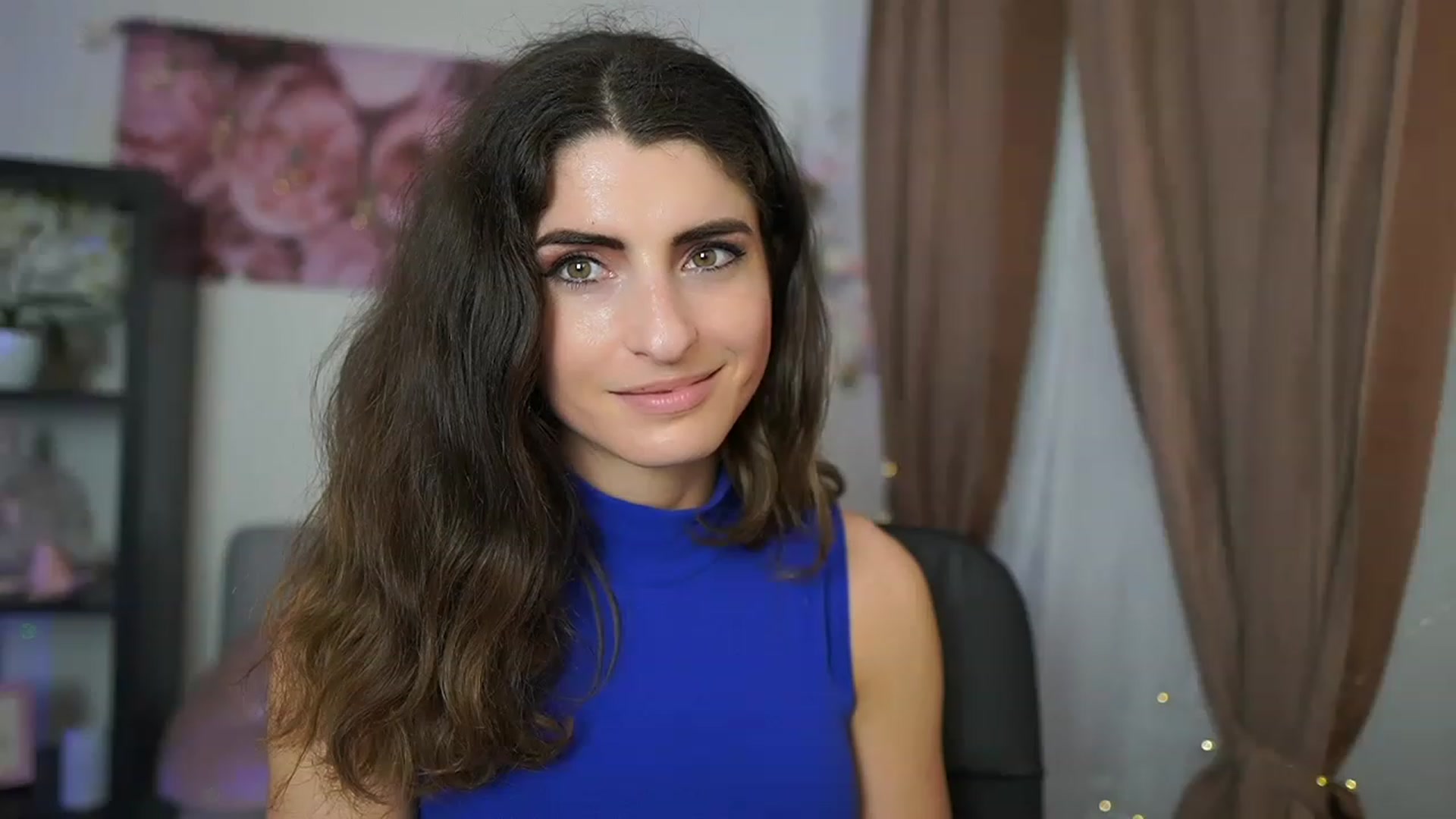 Gallery image thumbnail from EVA__LOVIA_'s myfreecams stream on, 06/04/2023, 15:07 image 18 of 20