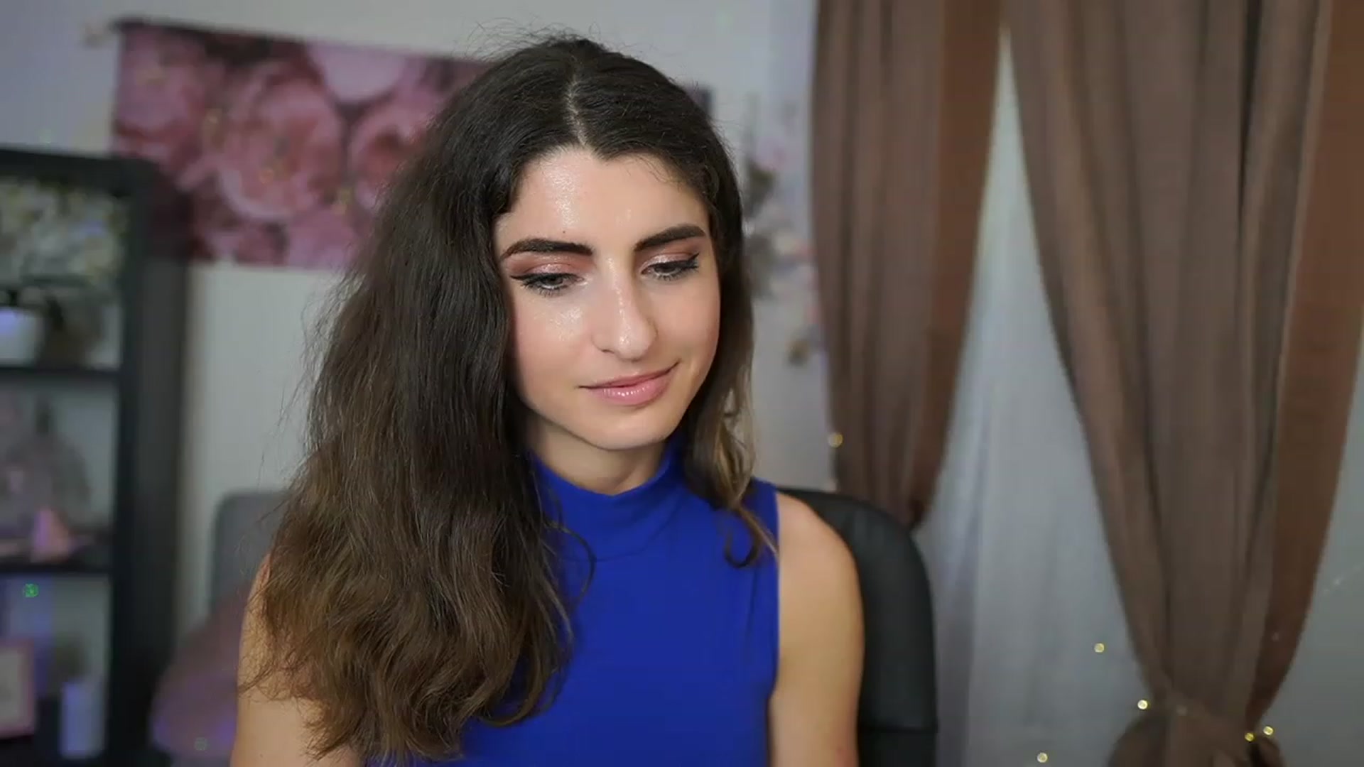 Gallery image thumbnail from EVA__LOVIA_'s myfreecams stream on, 06/04/2023, 16:15 image 10 of 20