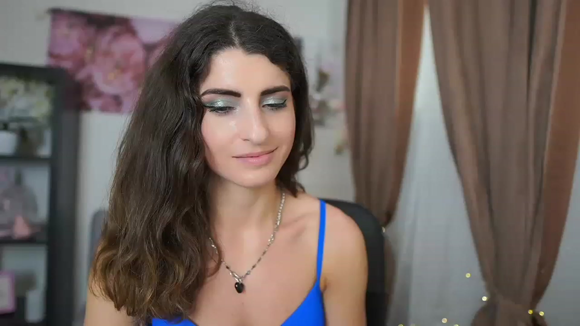 Gallery image thumbnail from EVA__LOVIA_'s myfreecams stream on, 06/05/2023, 13:00 image 20 of 20
