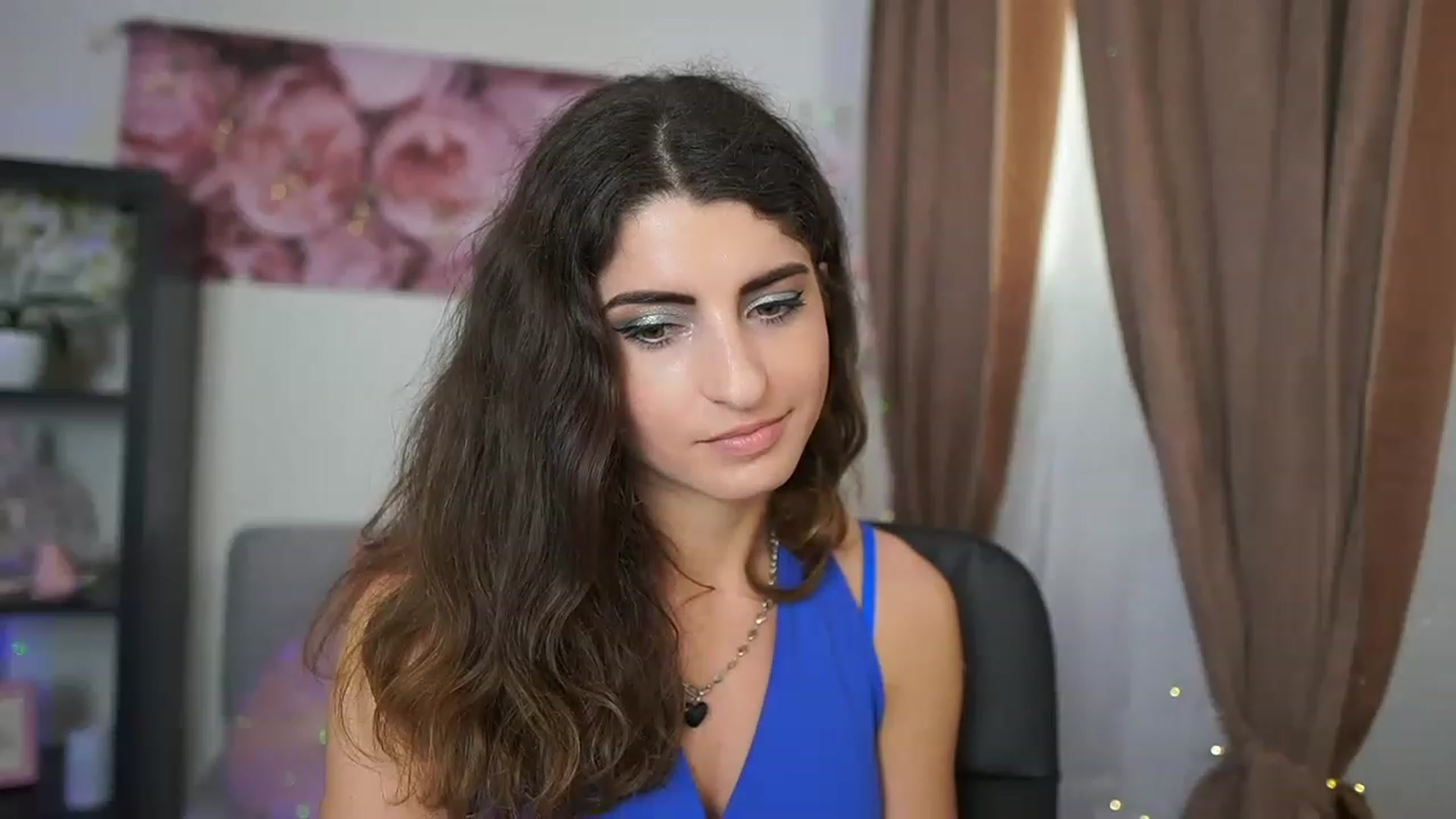Gallery image thumbnail from EVA__LOVIA_'s myfreecams stream on, 06/05/2023, 13:00 image 4 of 20