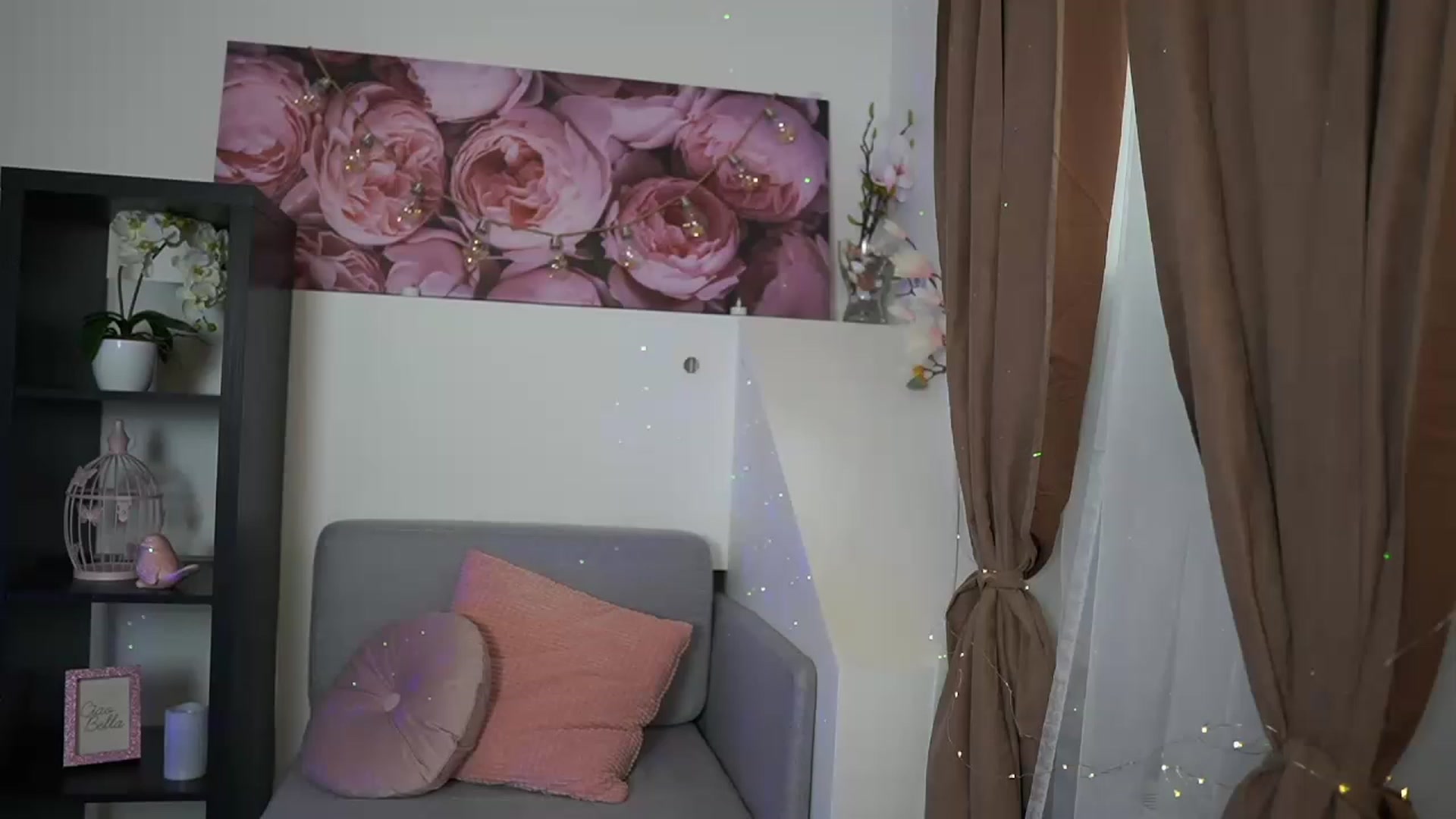 Gallery image thumbnail from EVA__LOVIA_'s myfreecams stream on, 06/15/2023, 10:33 image 16 of 20