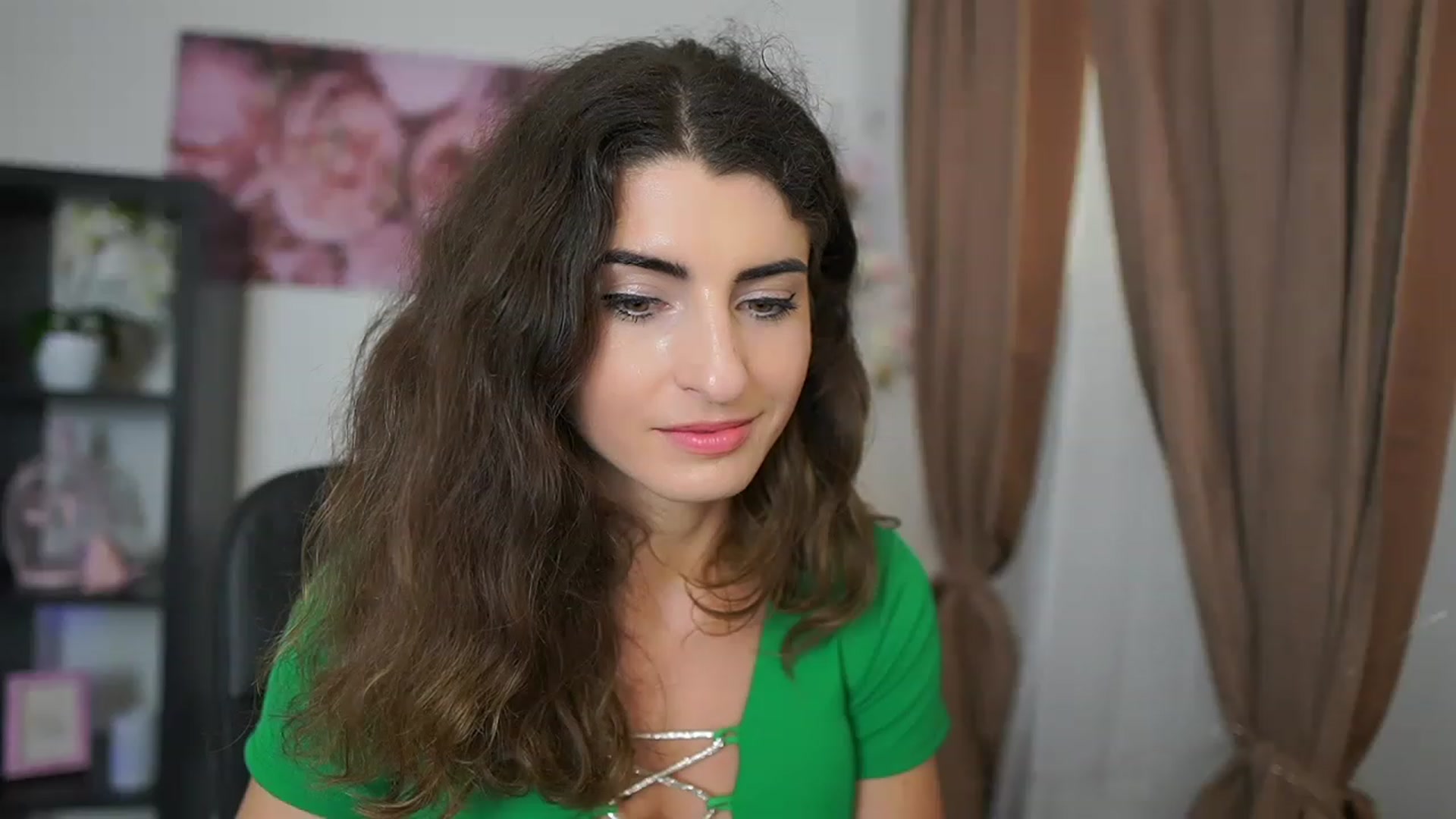 Gallery image thumbnail from EVA__LOVIA_'s myfreecams stream on, 06/17/2023, 15:34 image 17 of 20