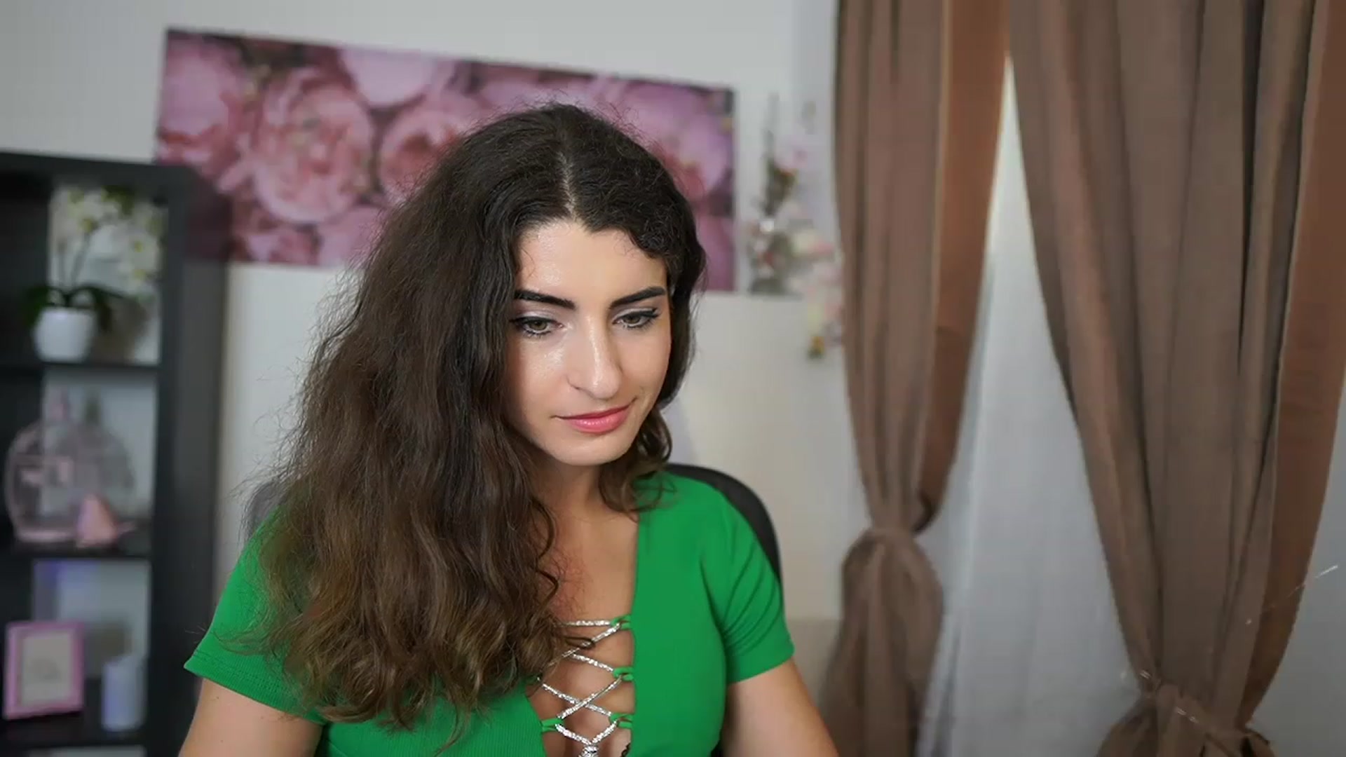 Gallery image thumbnail from EVA__LOVIA_'s myfreecams stream on, 06/17/2023, 15:34 image 10 of 20
