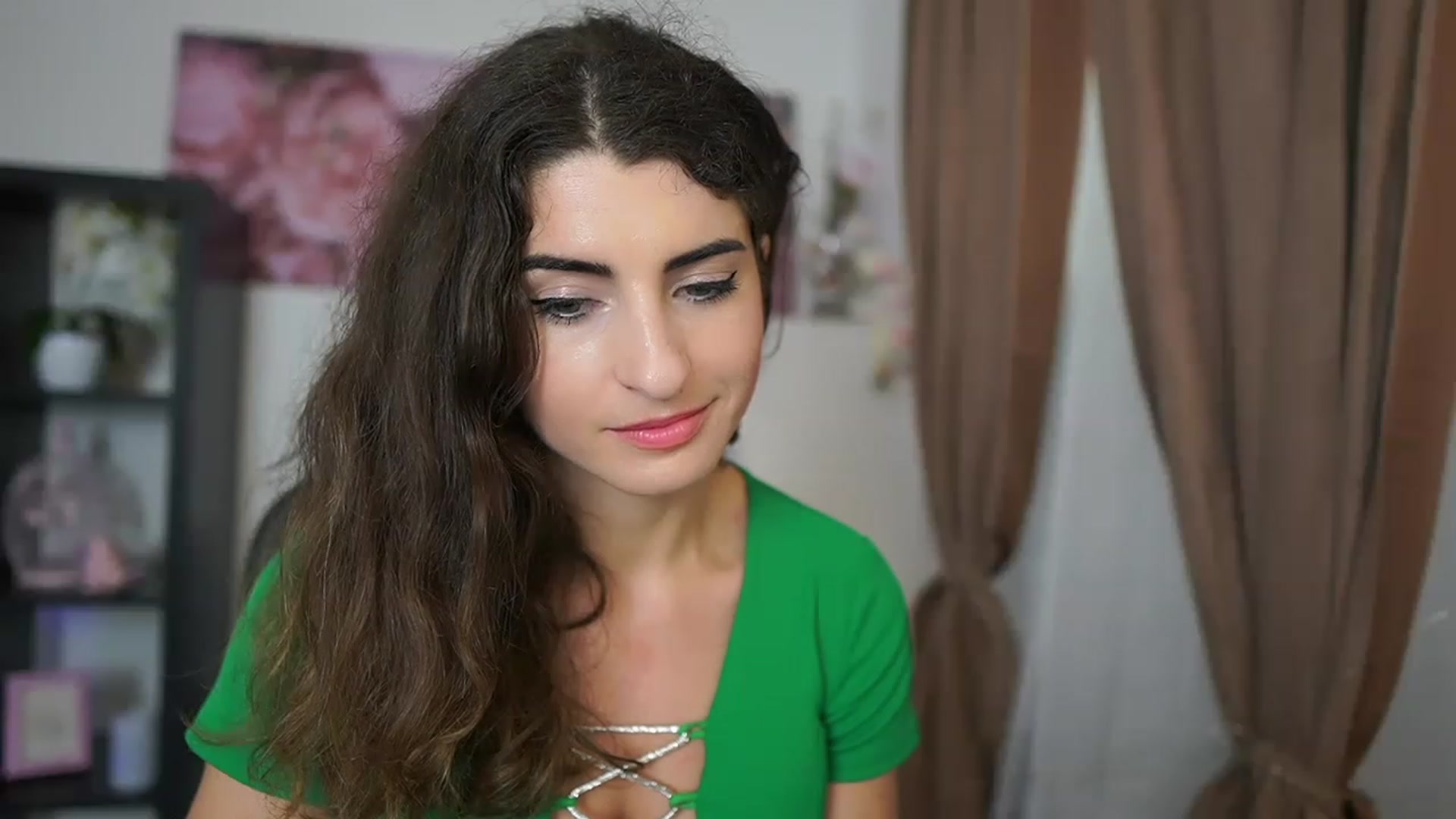 Gallery image thumbnail from EVA__LOVIA_'s myfreecams stream on, 06/17/2023, 15:34 image 2 of 20