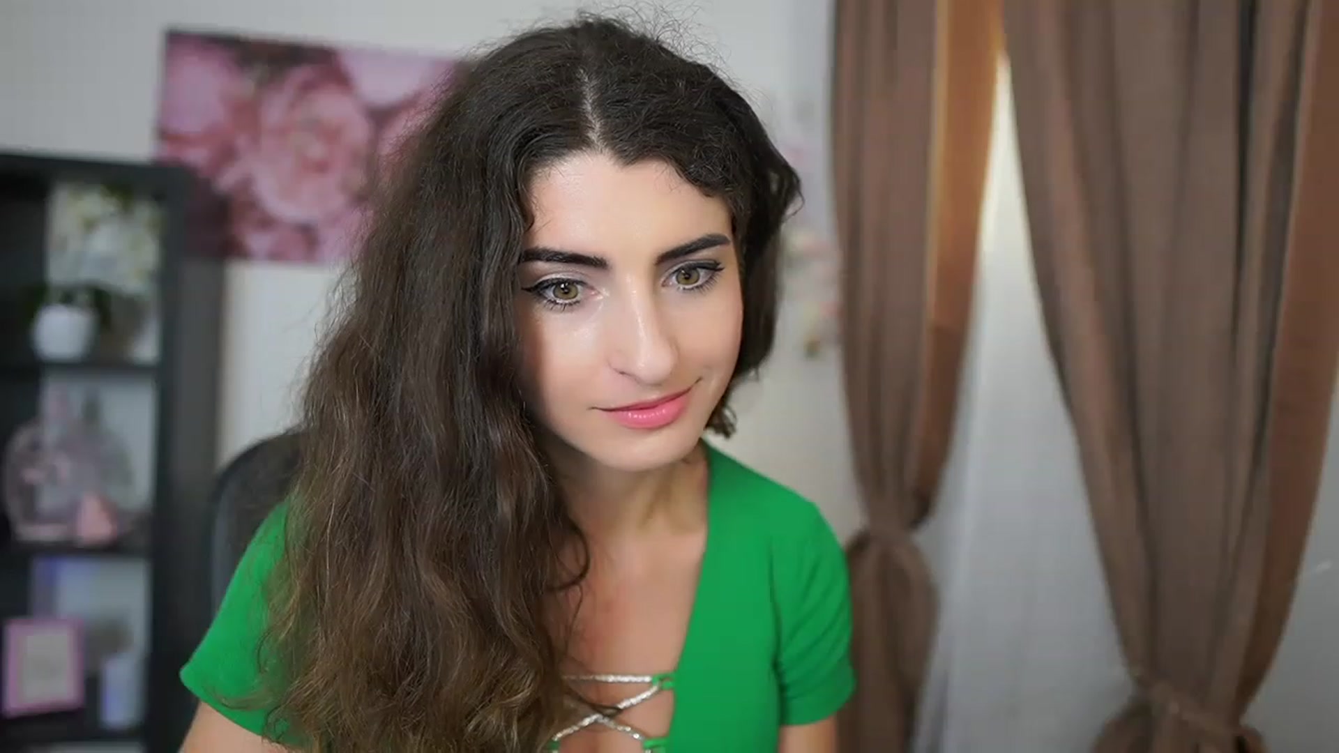 Gallery image thumbnail from EVA__LOVIA_'s myfreecams stream on, 06/17/2023, 15:34 image 4 of 20