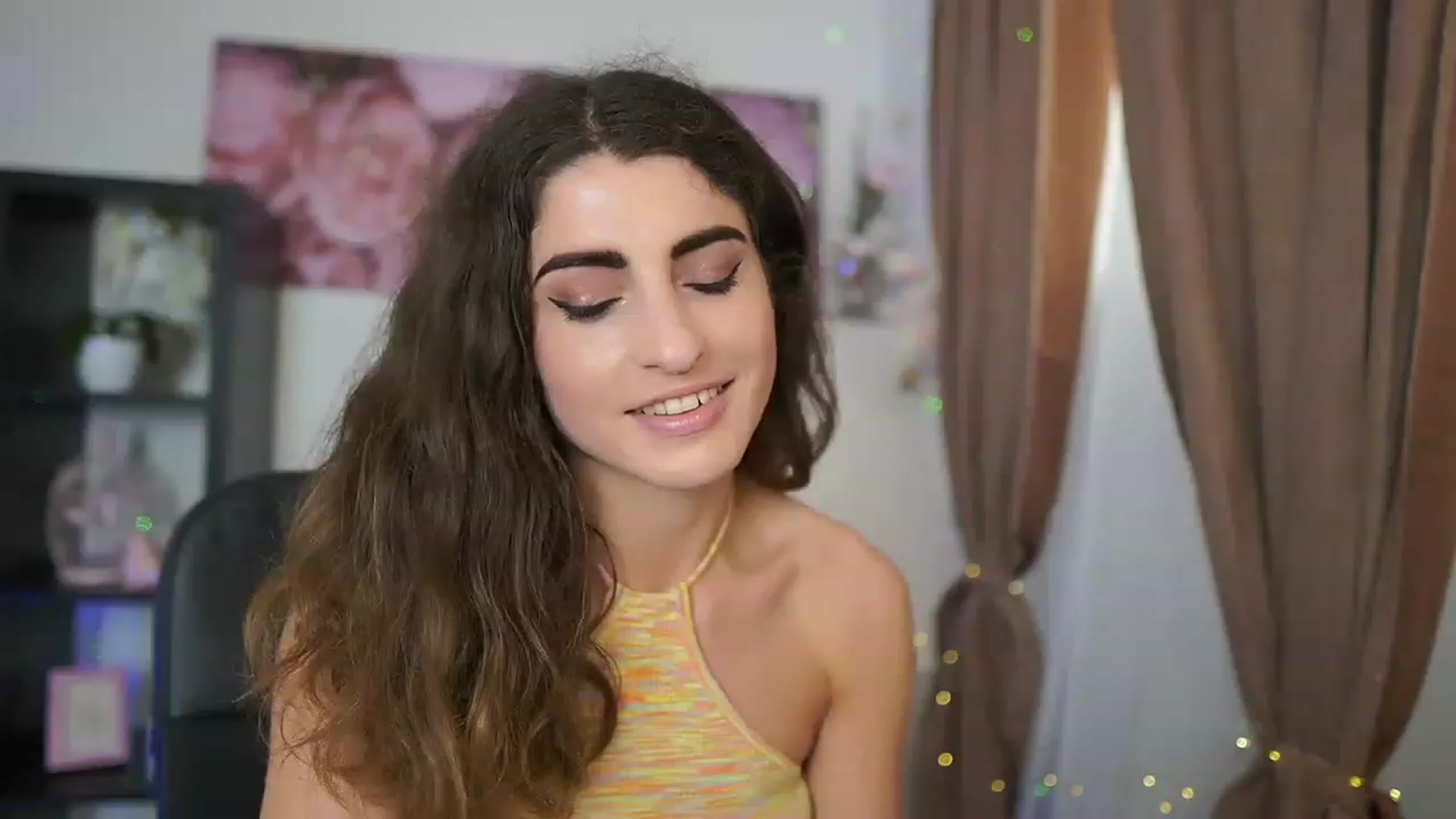 Gallery image thumbnail from EVA__LOVIA_'s myfreecams stream on, 06/18/2023, 11:10 image 20 of 20