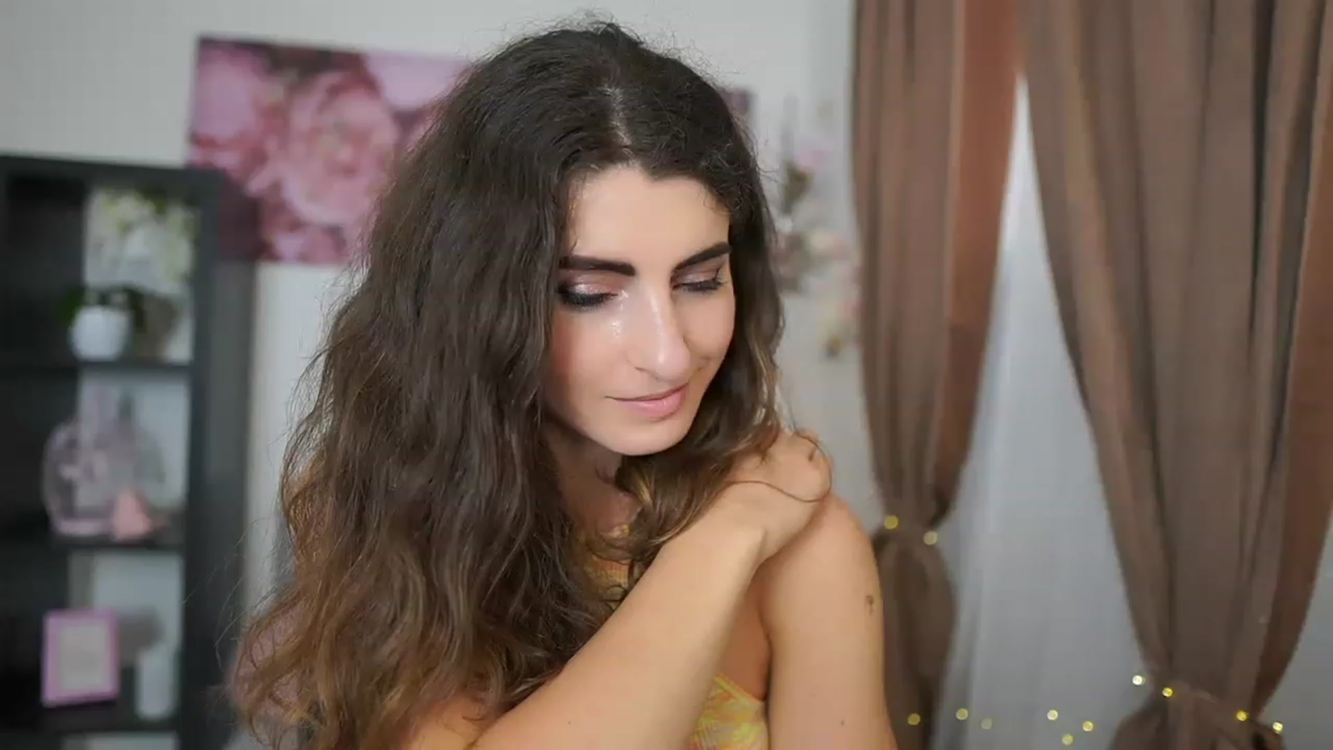 Gallery image thumbnail from EVA__LOVIA_'s myfreecams stream on, 06/18/2023, 12:31 image 17 of 20