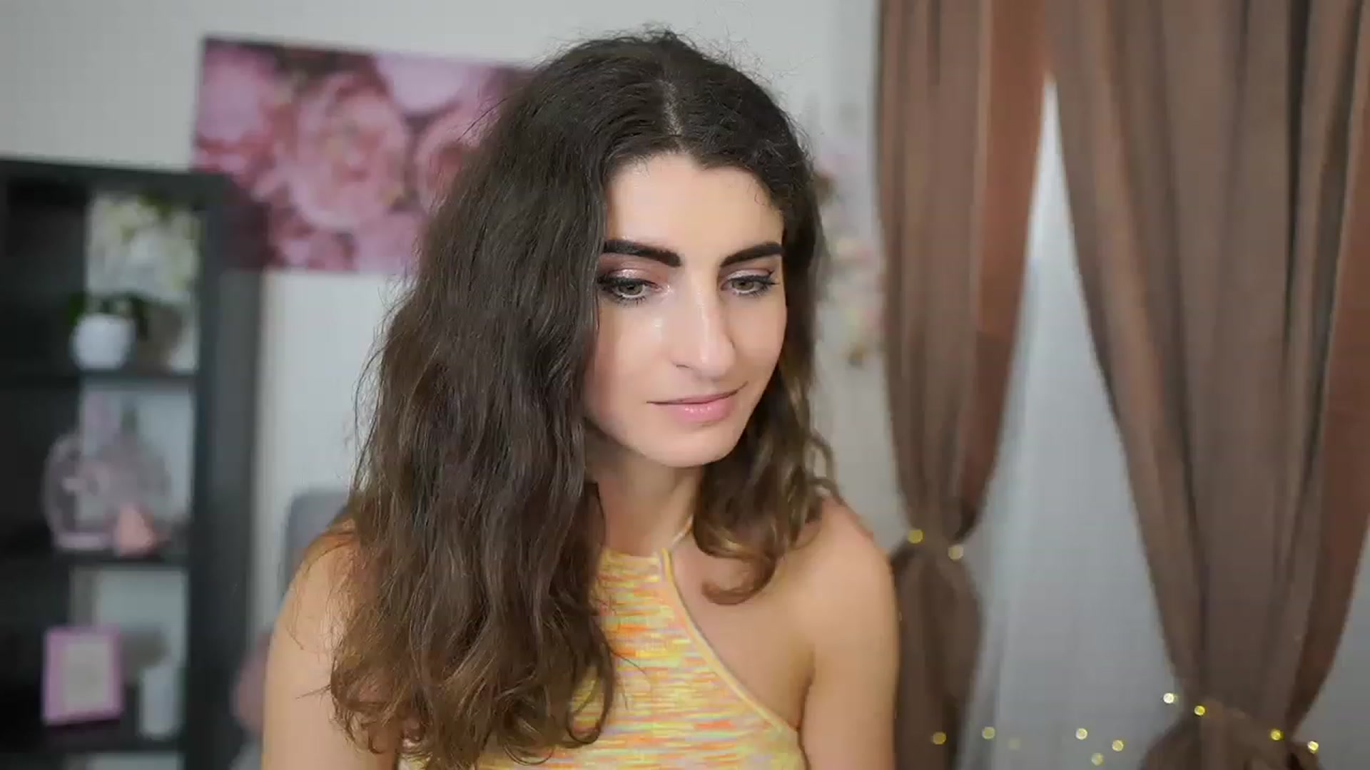 Gallery image thumbnail from EVA__LOVIA_'s myfreecams stream on, 06/18/2023, 12:31 image 10 of 20