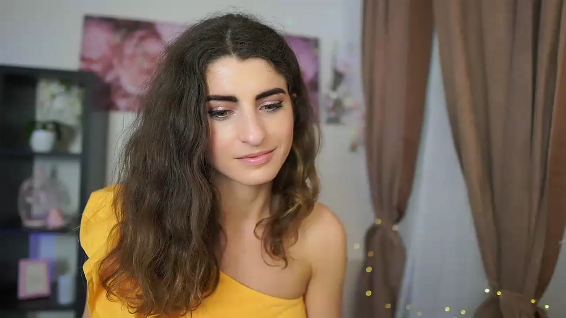 Gallery image thumbnail from EVA__LOVIA_'s myfreecams stream on, 06/18/2023, 18:19 image 2 of 20