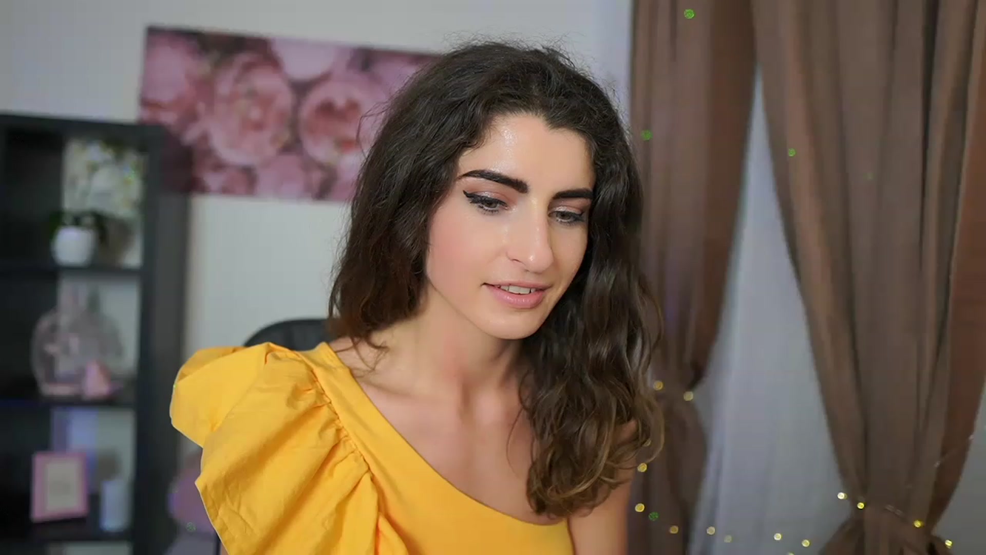 Gallery image thumbnail from EVA__LOVIA_'s myfreecams stream on, 06/18/2023, 18:19 image 16 of 20
