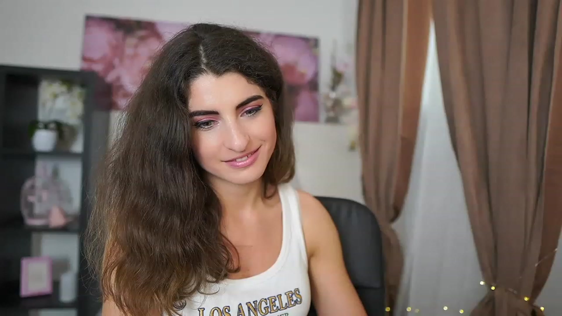 Gallery image thumbnail from EVA__LOVIA_'s myfreecams stream on, 06/21/2023, 13:12 image 11 of 20