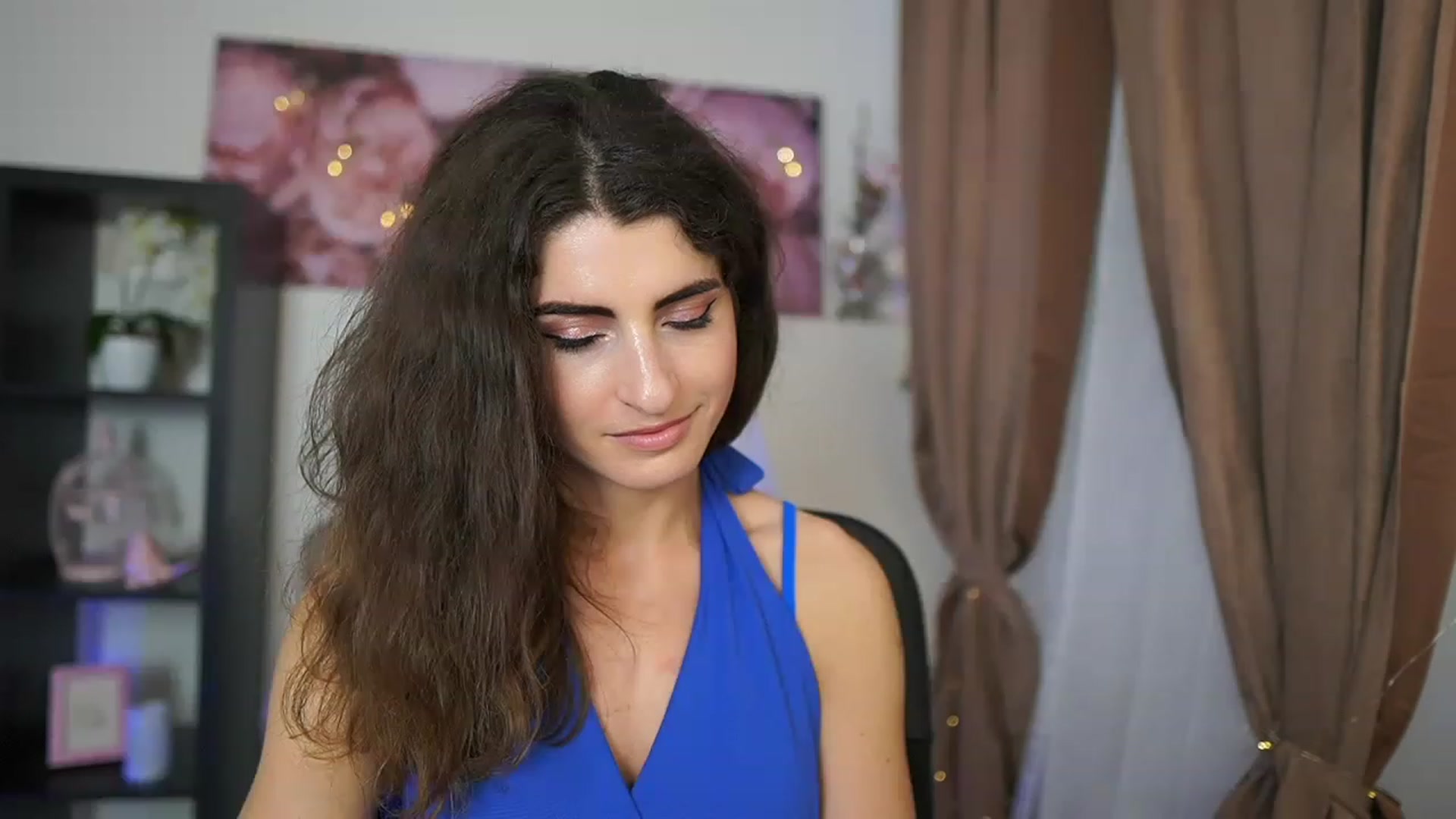 Gallery image thumbnail from EVA__LOVIA_'s myfreecams stream on, 07/01/2023, 18:16 image 19 of 20