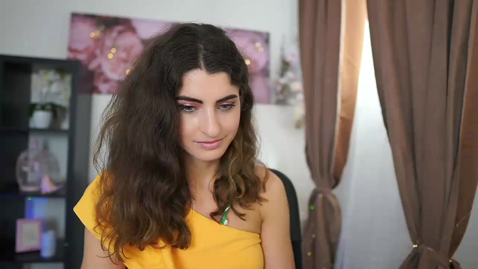 Gallery image thumbnail from EVA__LOVIA_'s myfreecams stream on, 07/02/2023, 10:36 image 18 of 20
