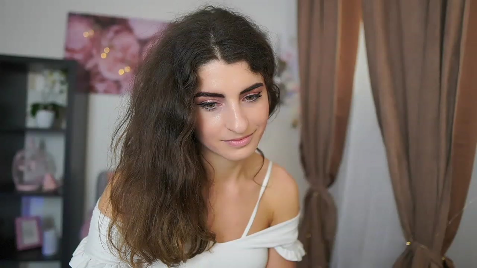 Gallery image thumbnail from EVA__LOVIA_'s myfreecams stream on, 07/03/2023, 09:48 image 16 of 20