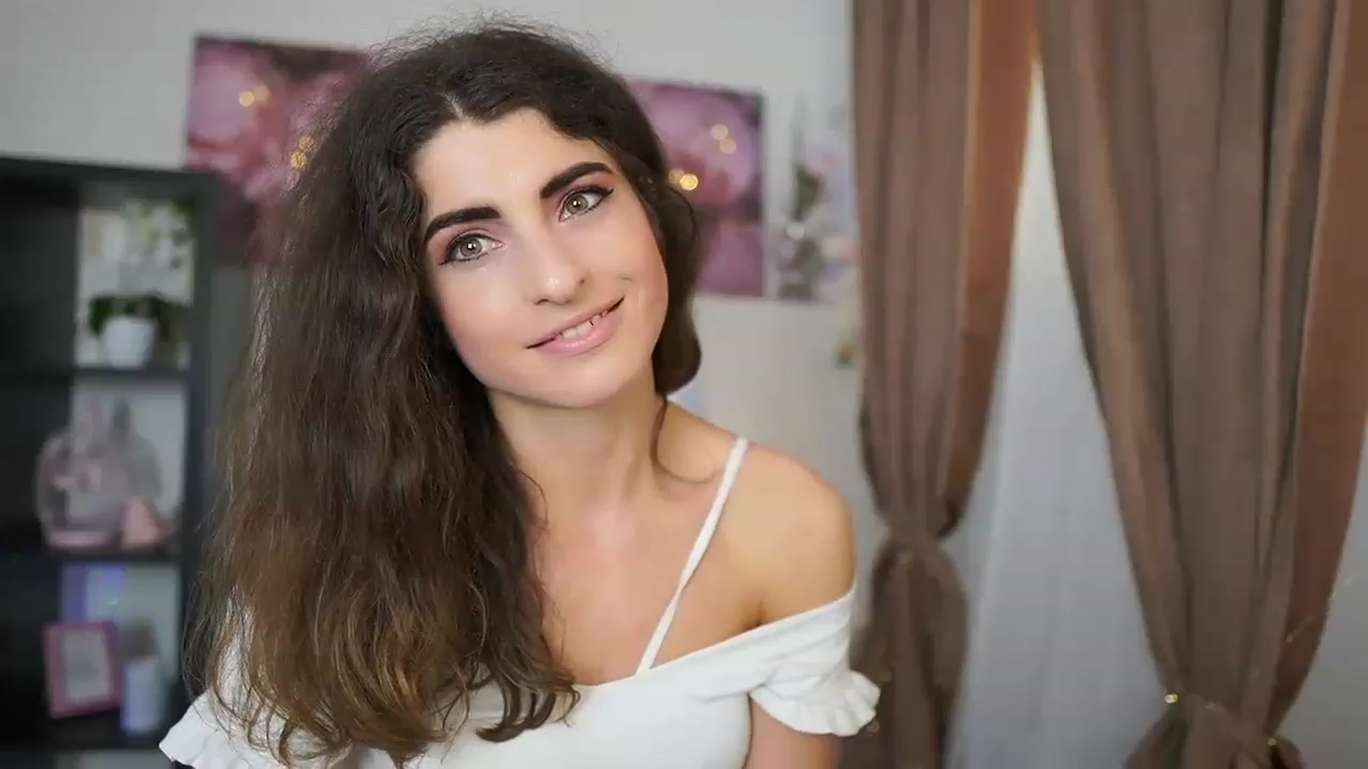 Gallery image thumbnail from EVA__LOVIA_'s myfreecams stream on, 07/03/2023, 09:48 image 17 of 20