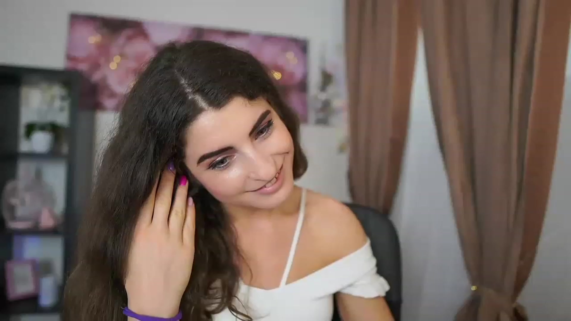 Gallery image thumbnail from EVA__LOVIA_'s myfreecams stream on, 07/03/2023, 12:01 image 2 of 20