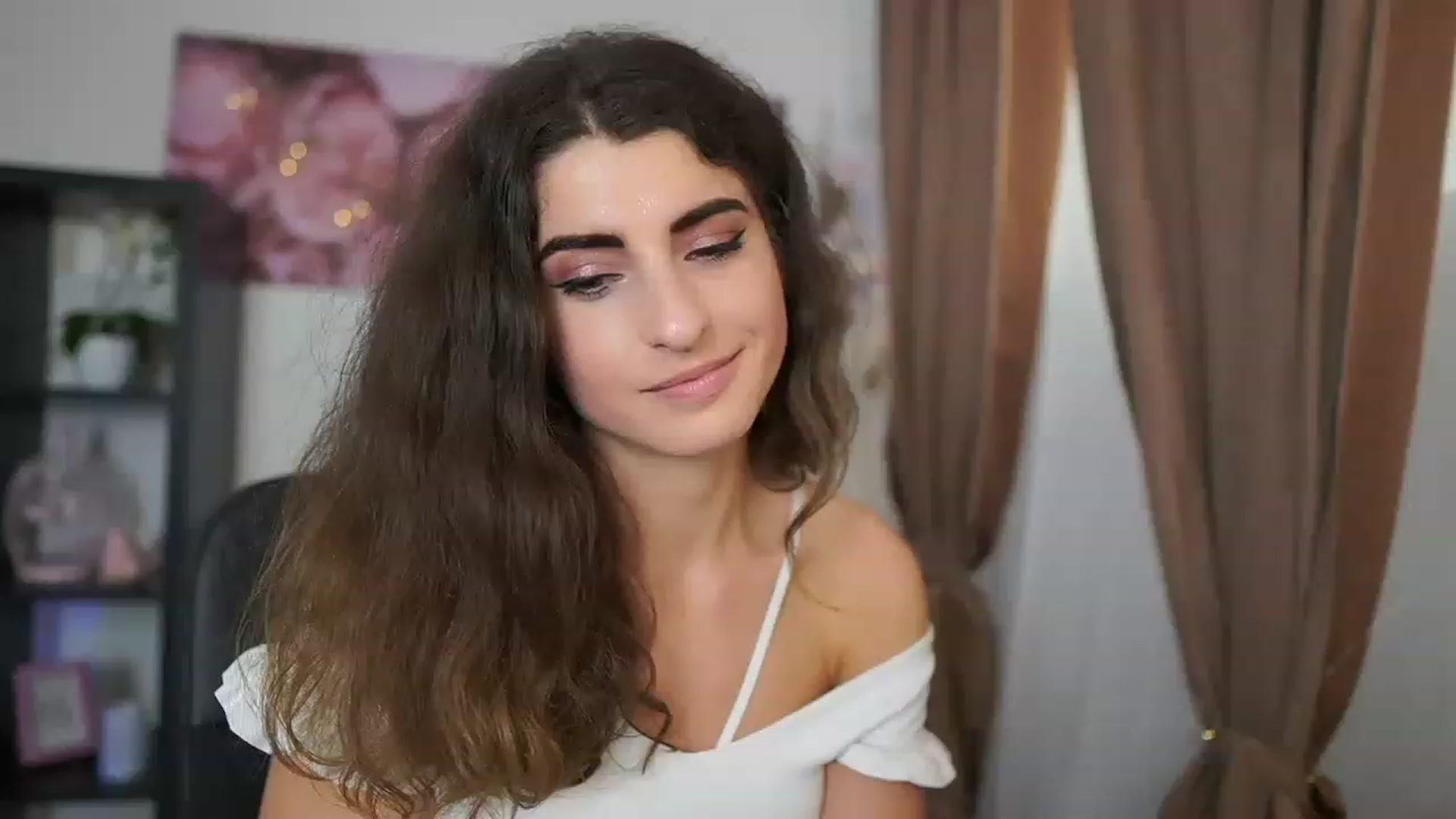 Gallery image thumbnail from EVA__LOVIA_'s myfreecams stream on, 07/03/2023, 12:01 image 10 of 20
