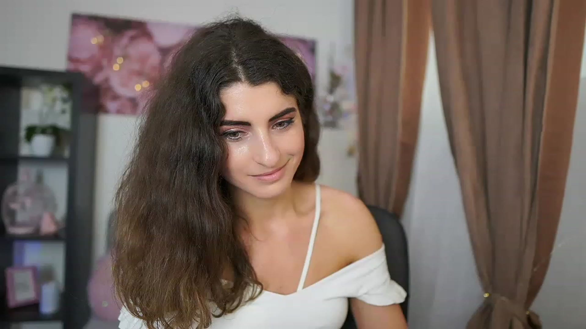 Gallery image thumbnail from EVA__LOVIA_'s myfreecams stream on, 07/03/2023, 12:01 image 16 of 20