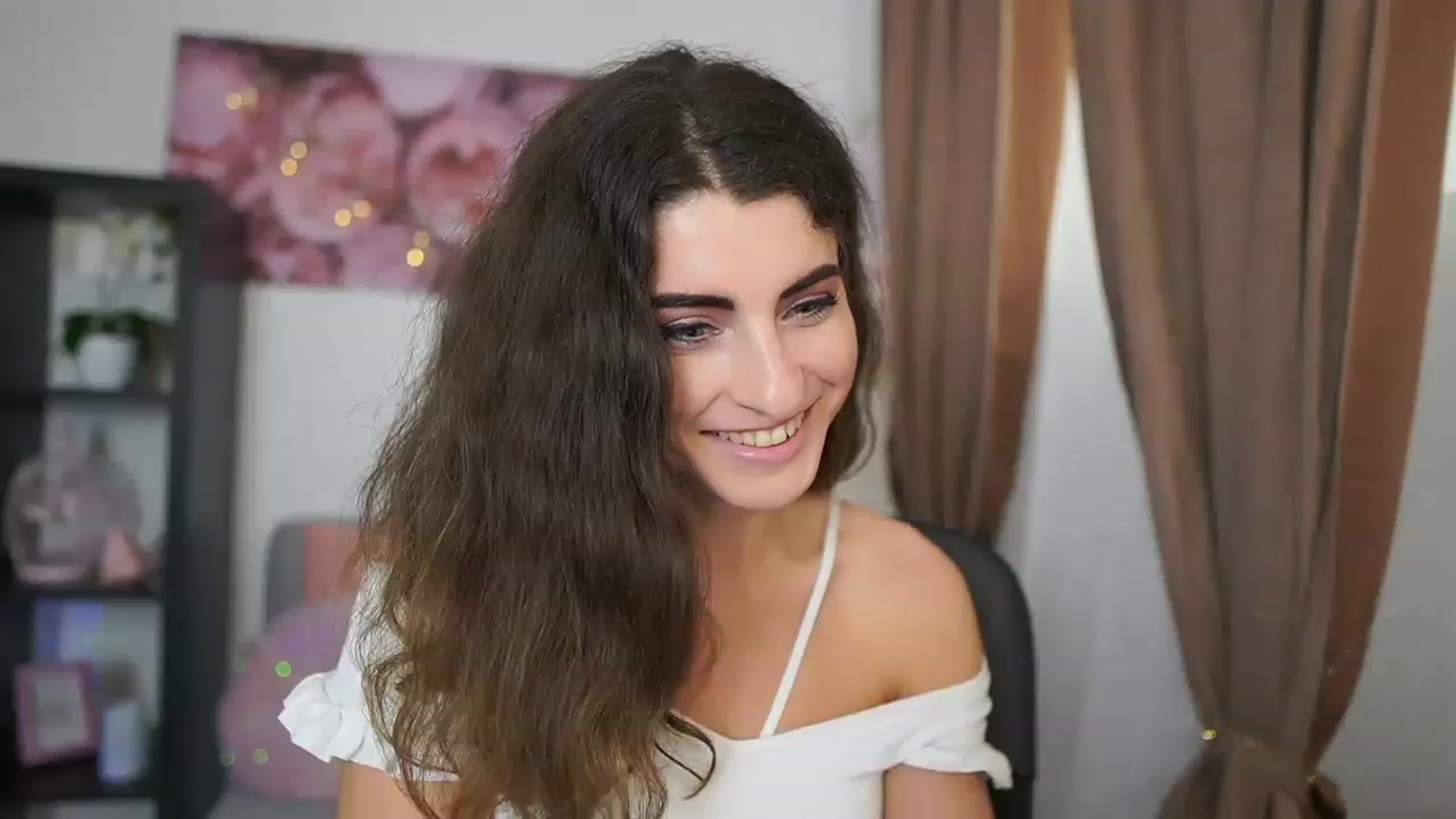 Gallery image thumbnail from EVA__LOVIA_'s myfreecams stream on, 07/03/2023, 12:01 image 8 of 20