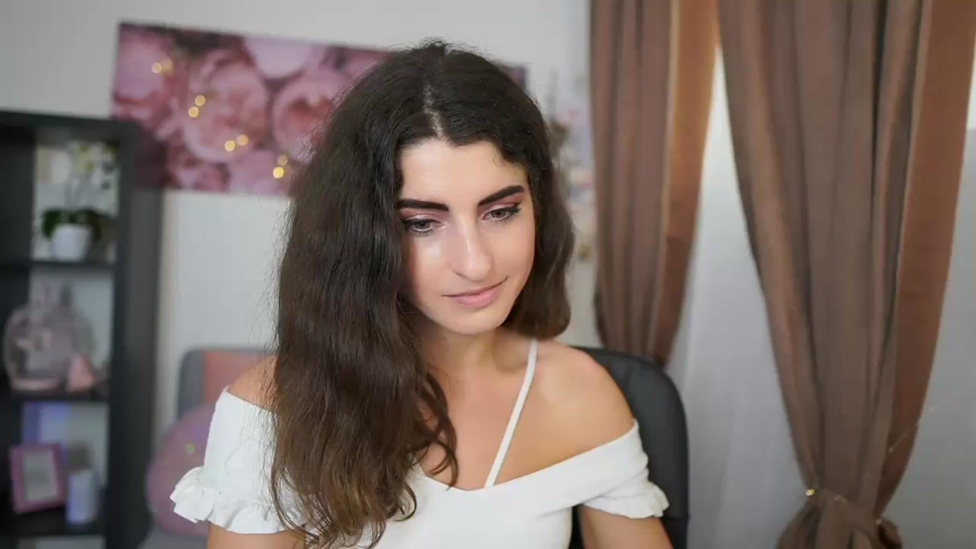 Gallery image thumbnail from EVA__LOVIA_'s myfreecams stream on, 07/03/2023, 12:01 image 4 of 20