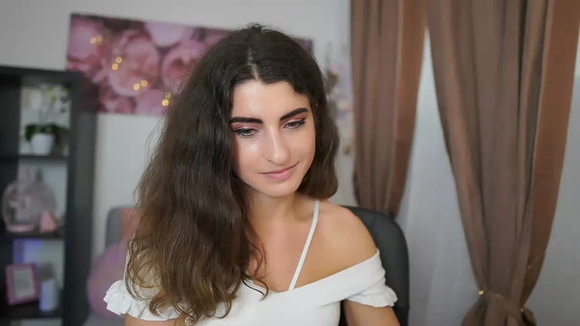 Gallery image thumbnail from EVA__LOVIA_'s myfreecams stream on, 07/03/2023, 12:01 image 3 of 20