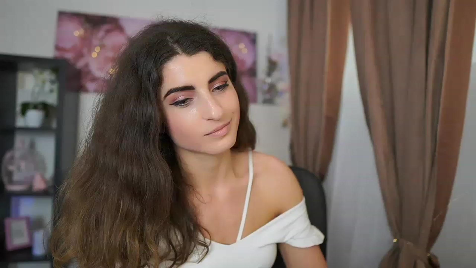 Gallery image thumbnail from EVA__LOVIA_'s myfreecams stream on, 07/03/2023, 12:01 image 19 of 20