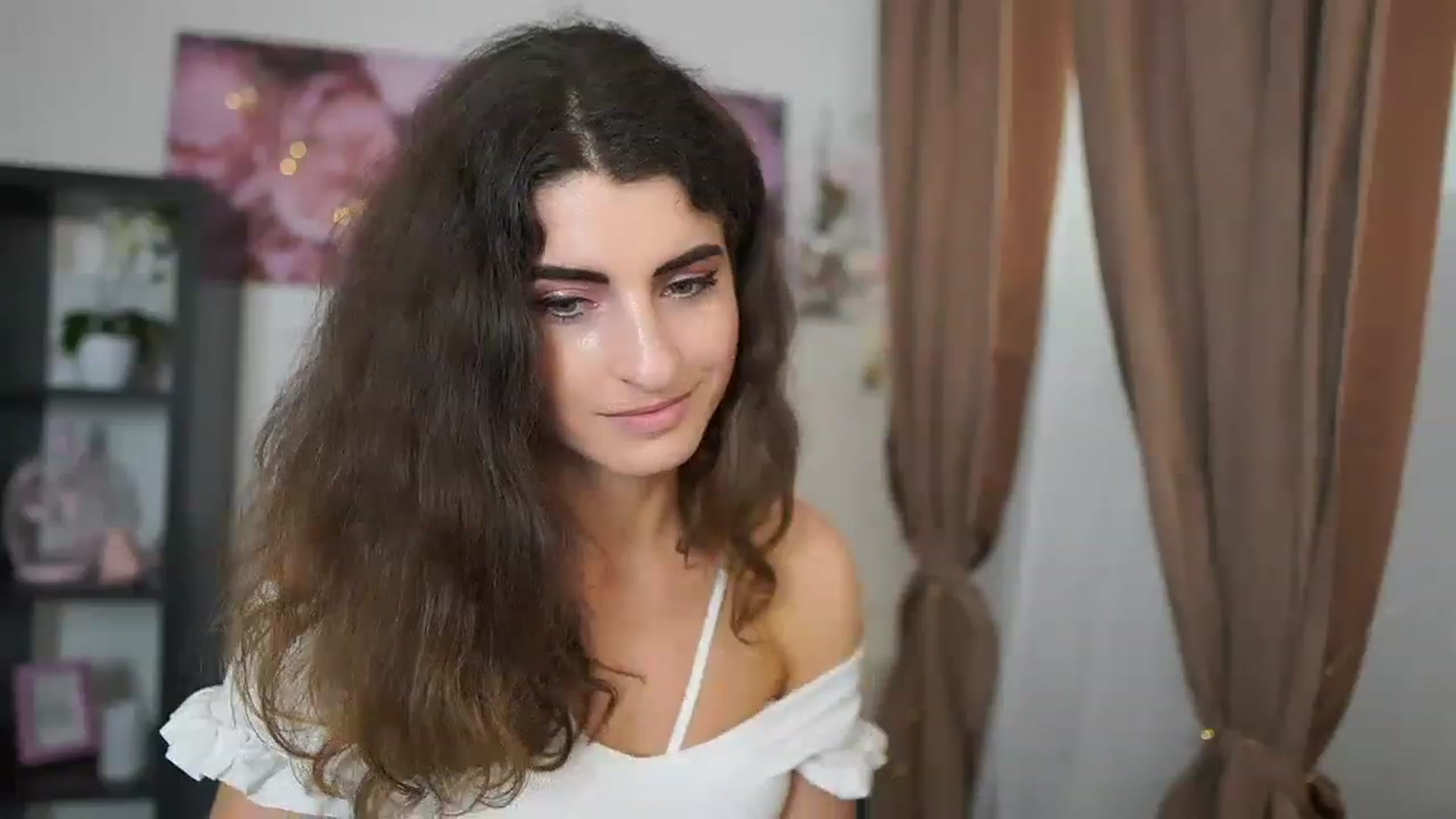 Gallery image thumbnail from EVA__LOVIA_'s myfreecams stream on, 07/03/2023, 13:09 image 4 of 20