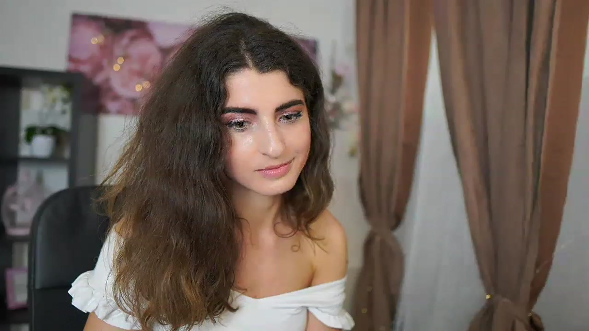 Gallery image thumbnail from EVA__LOVIA_'s myfreecams stream on, 07/03/2023, 13:09 image 15 of 20