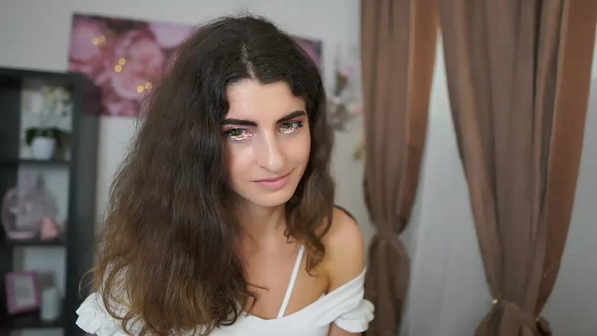 Gallery image thumbnail from EVA__LOVIA_'s myfreecams stream on, 07/03/2023, 13:09 image 3 of 20