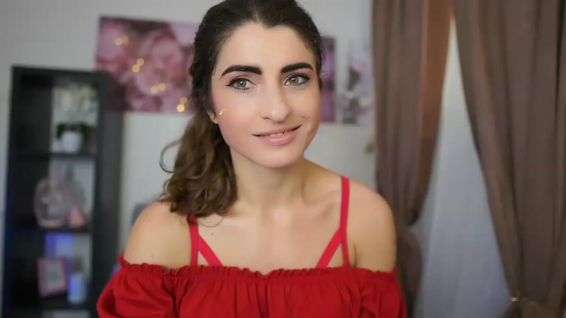 Gallery image thumbnail from EVA__LOVIA_'s myfreecams stream on, 07/05/2023, 09:20 image 3 of 20
