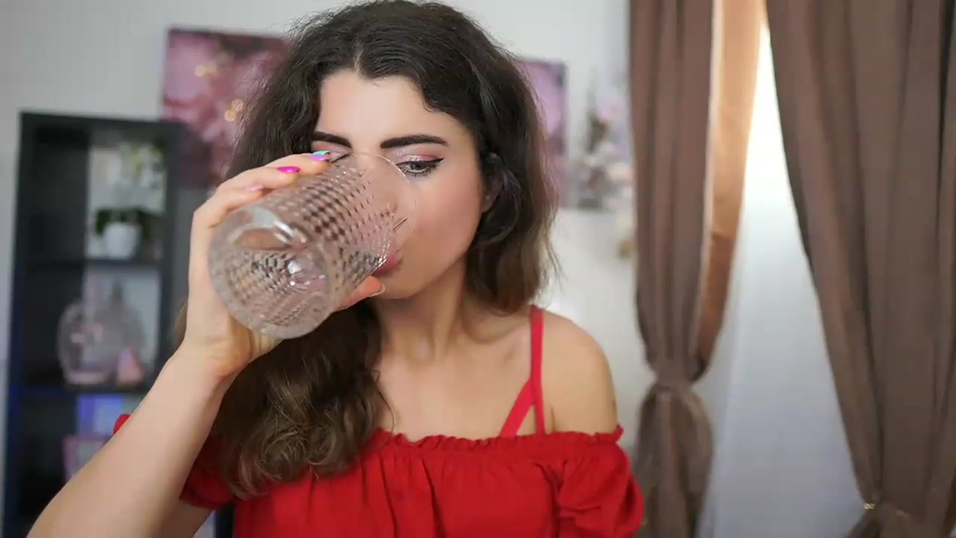 Gallery image thumbnail from EVA__LOVIA_'s myfreecams stream on, 07/05/2023, 10:34 image 12 of 20