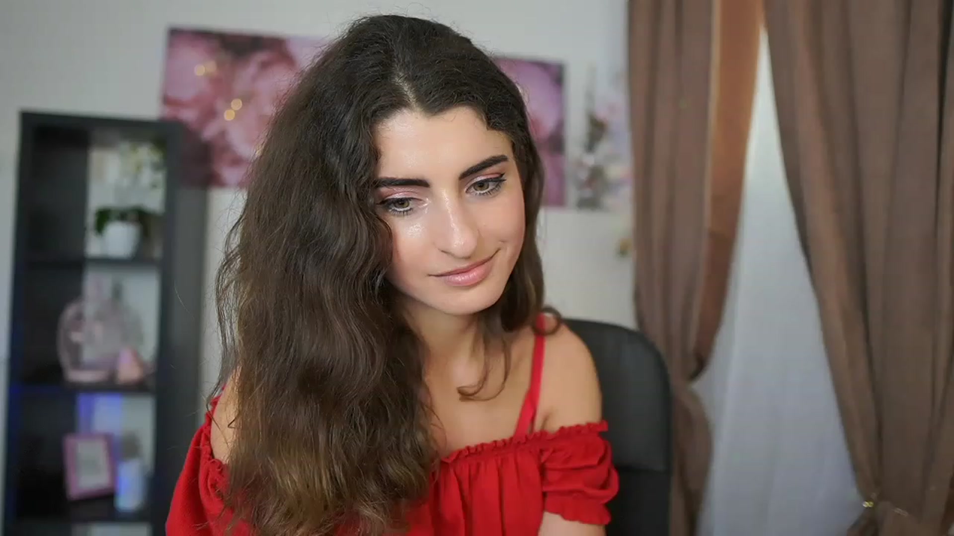 Gallery image thumbnail from EVA__LOVIA_'s myfreecams stream on, 07/05/2023, 12:11 image 16 of 20