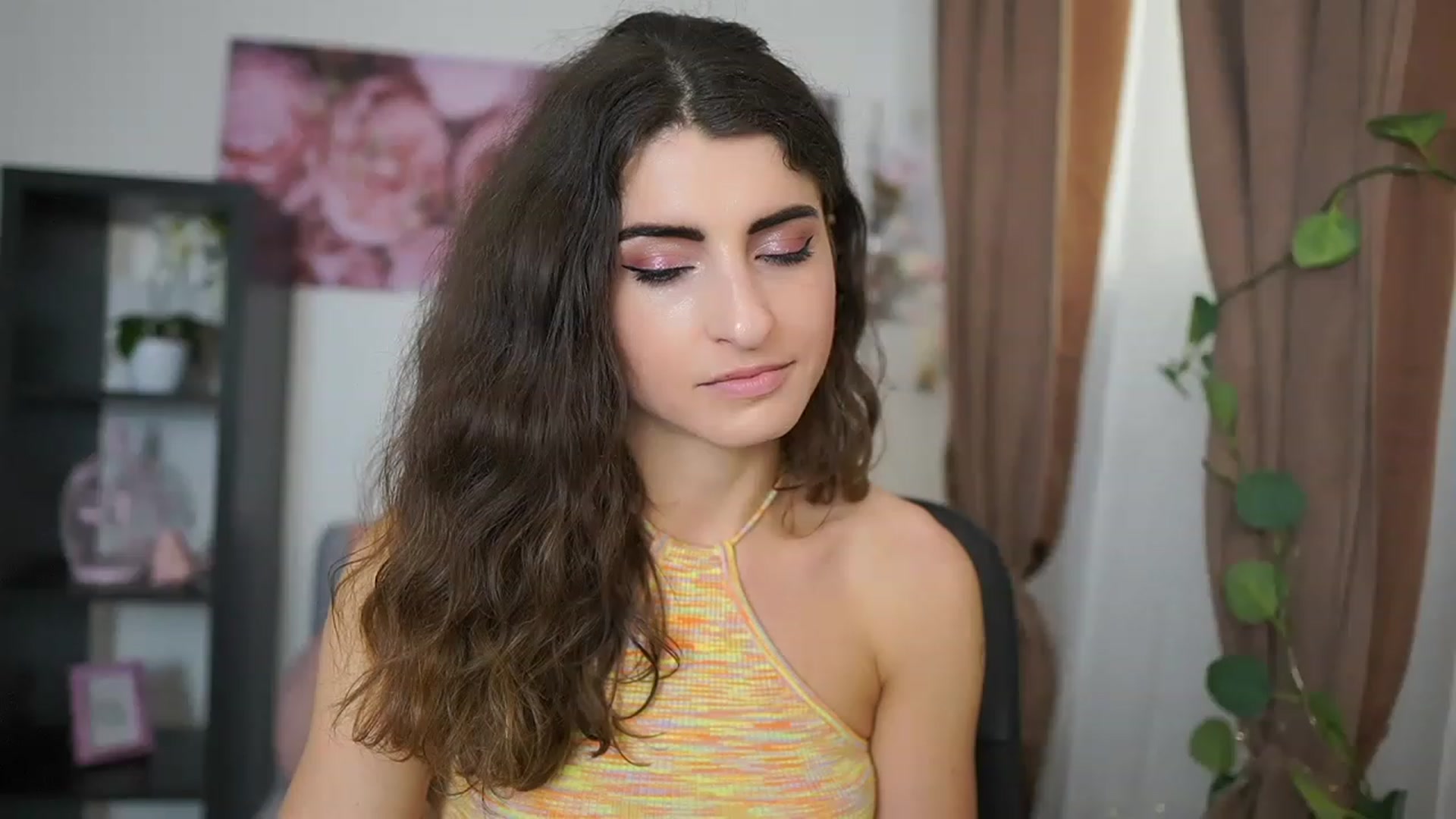 Gallery image thumbnail from EVA__LOVIA_'s myfreecams stream on, 07/07/2023, 13:53 image 12 of 20