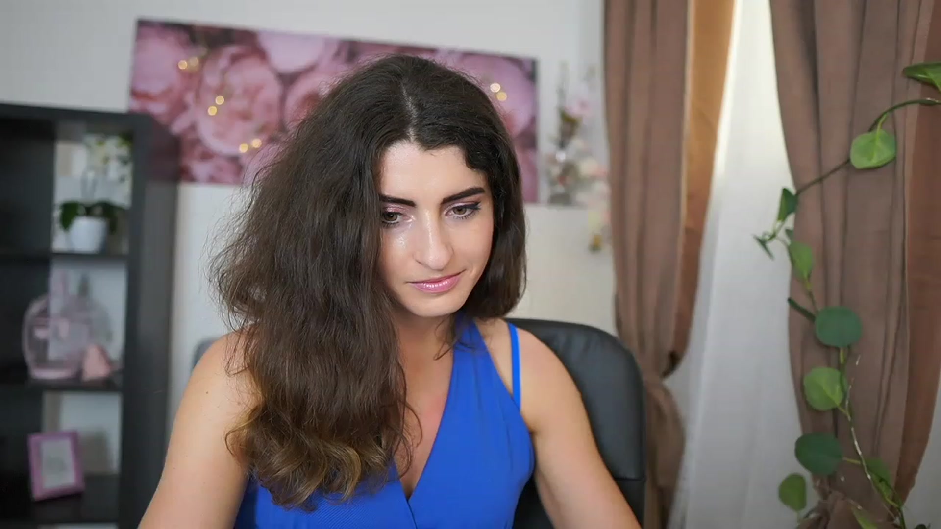 Gallery image thumbnail from EVA__LOVIA_'s myfreecams stream on, 07/08/2023, 14:26 image 17 of 20