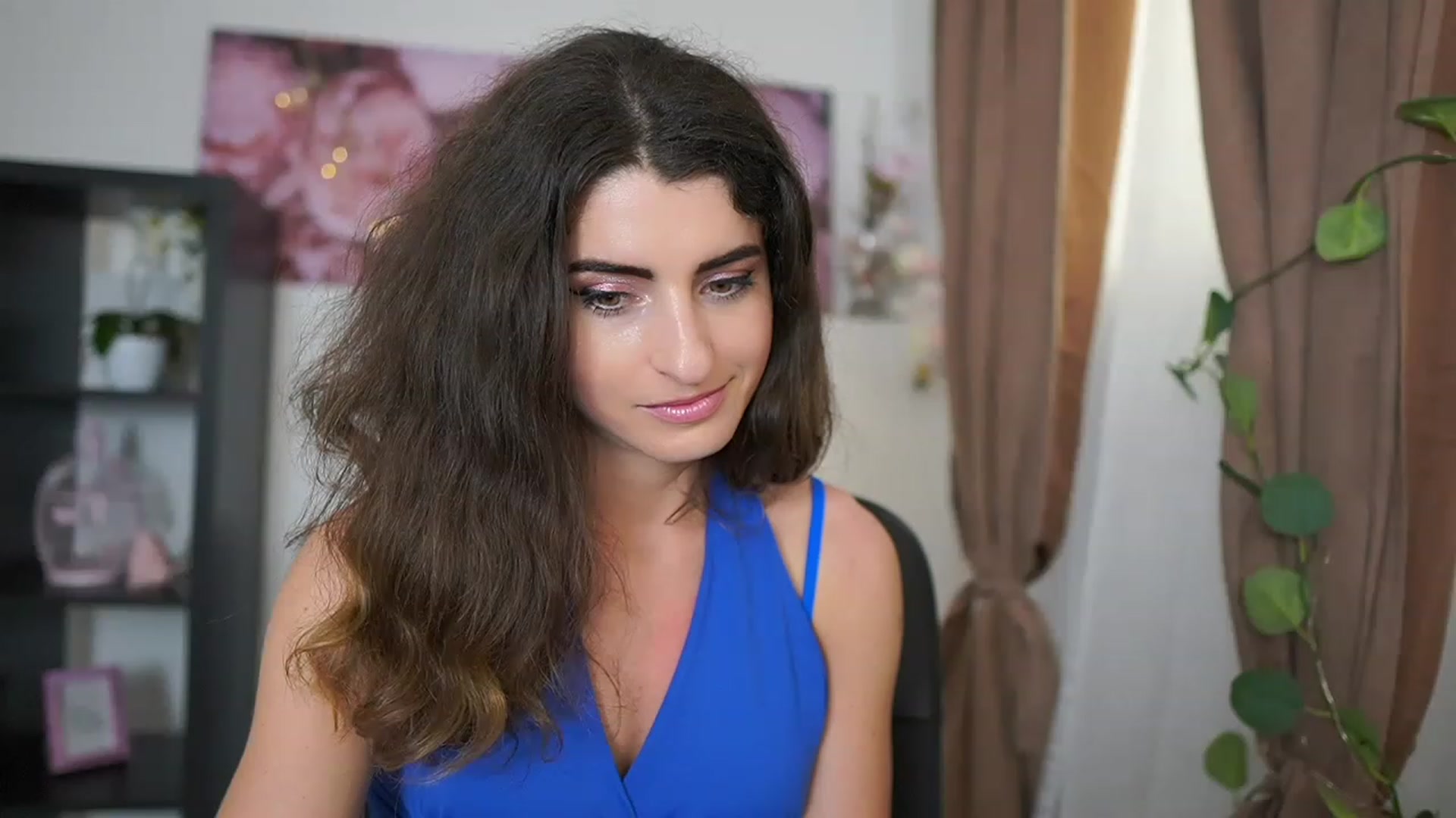 Gallery image thumbnail from EVA__LOVIA_'s myfreecams stream on, 07/08/2023, 14:26 image 19 of 20