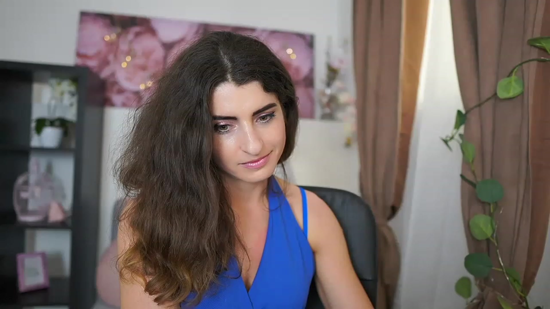 Gallery image thumbnail from EVA__LOVIA_'s myfreecams stream on, 07/08/2023, 14:26 image 15 of 20